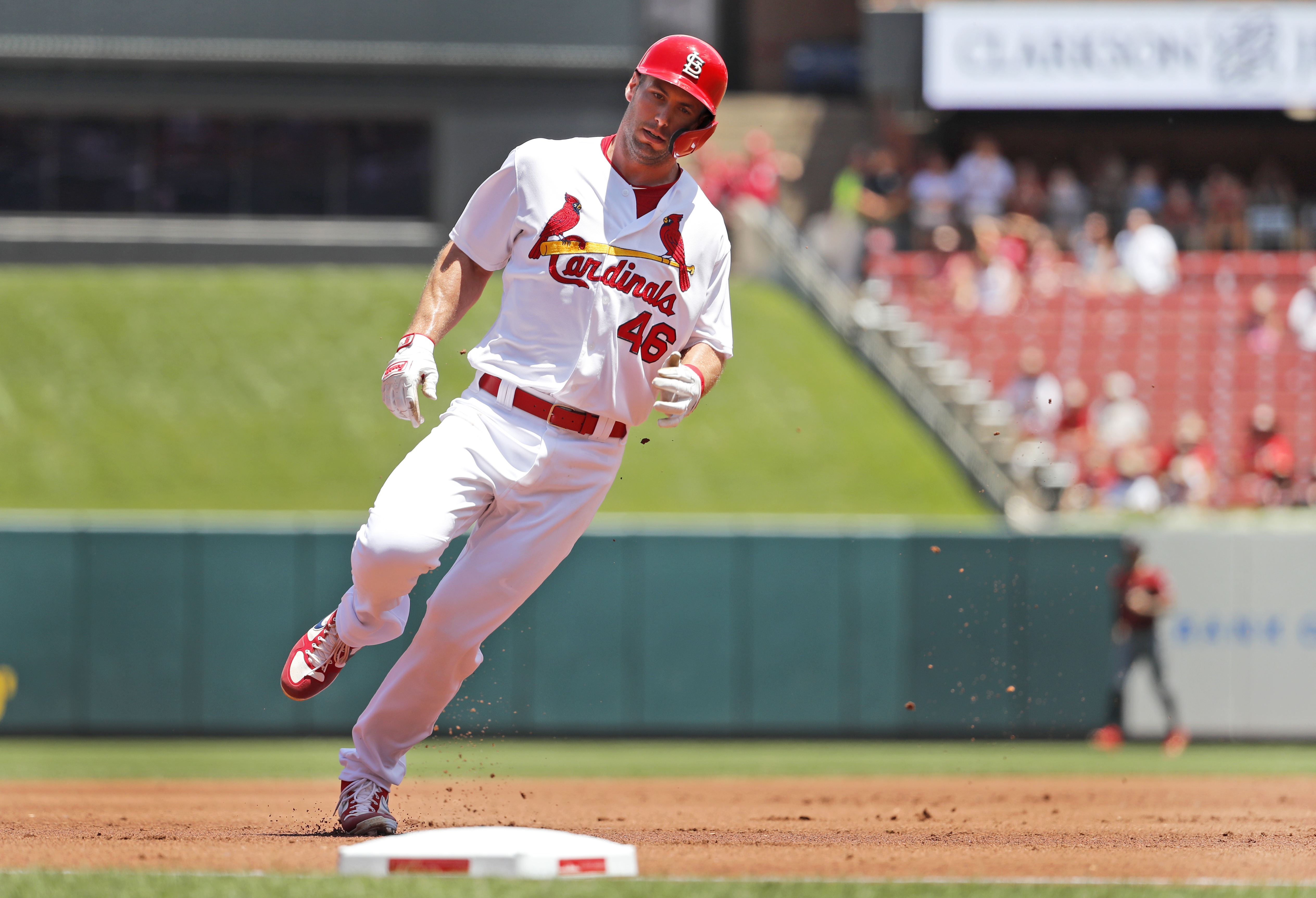 Wainwright pitches 7 scoreless, Cardinals beat D-Backs 5-2