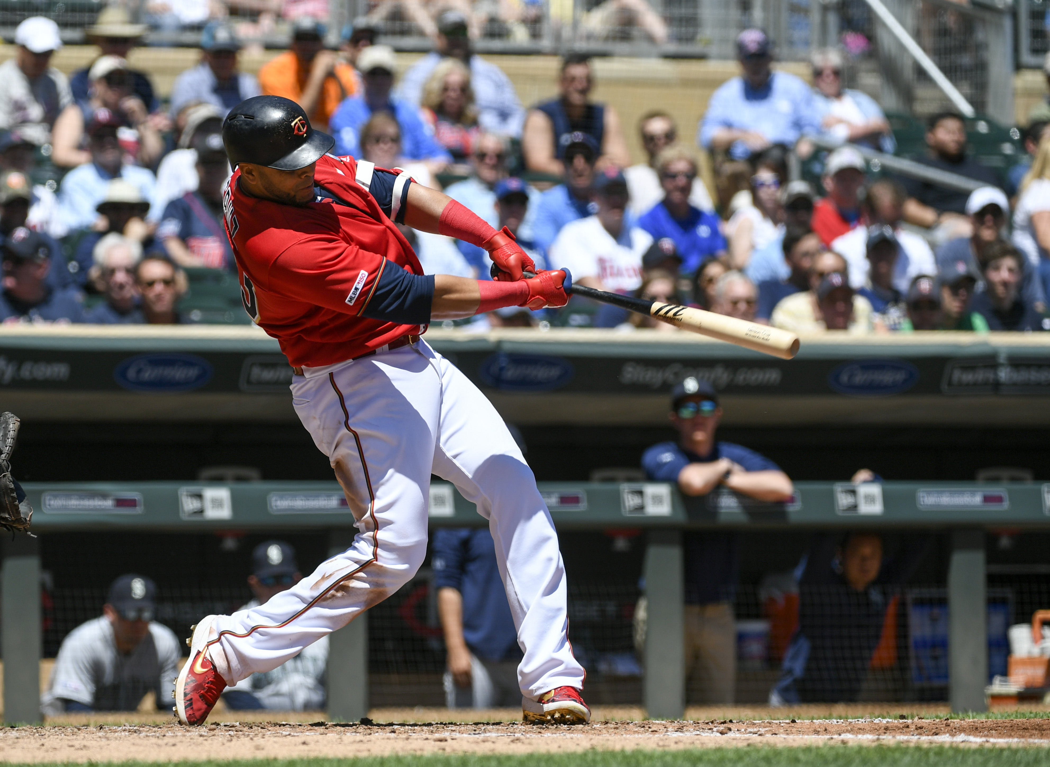 Nelson Cruz homers has 3 RBIs as Twins rout M's 10-5