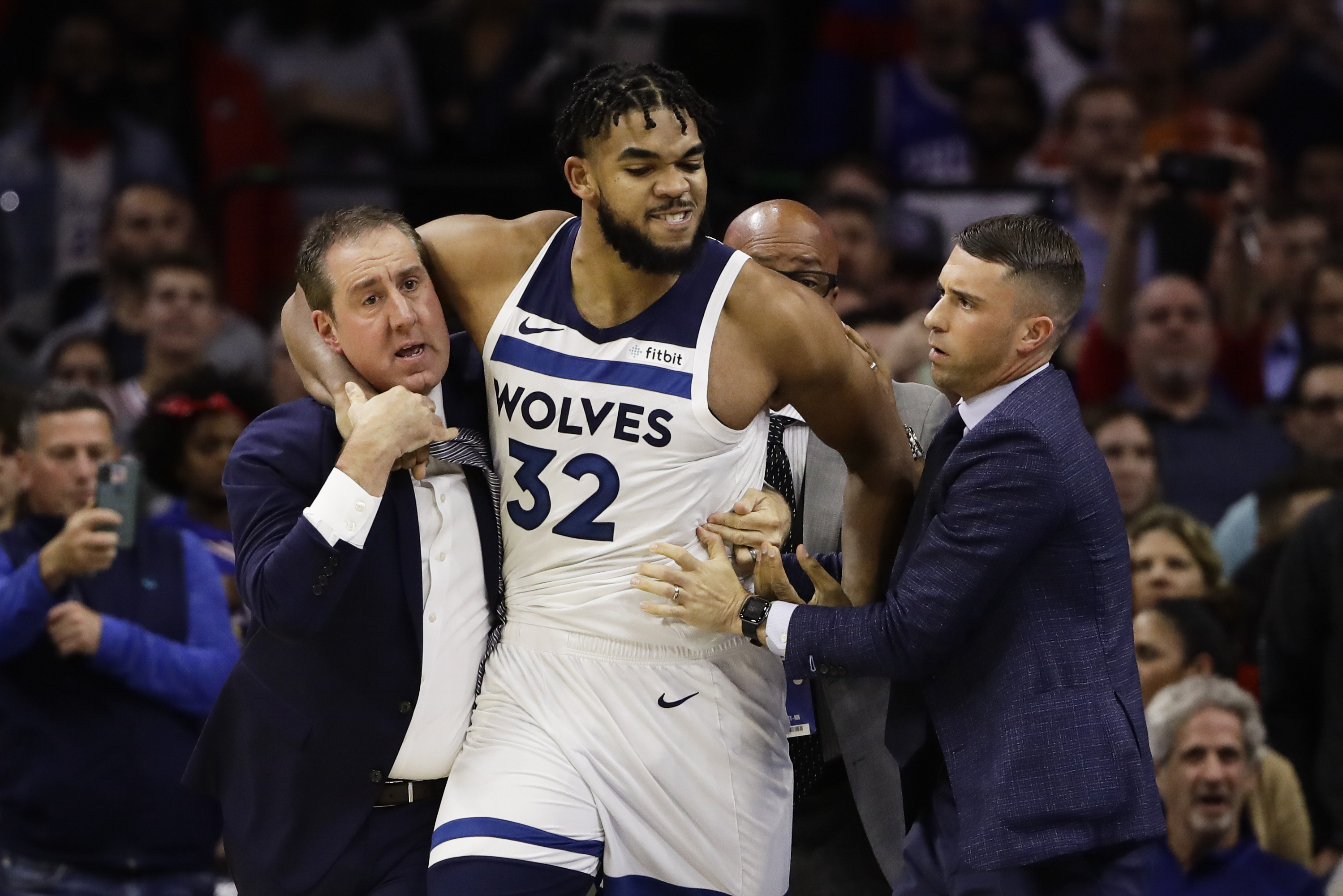 Joel Embiid, Karl-Anthony Towns each suspended 2 games