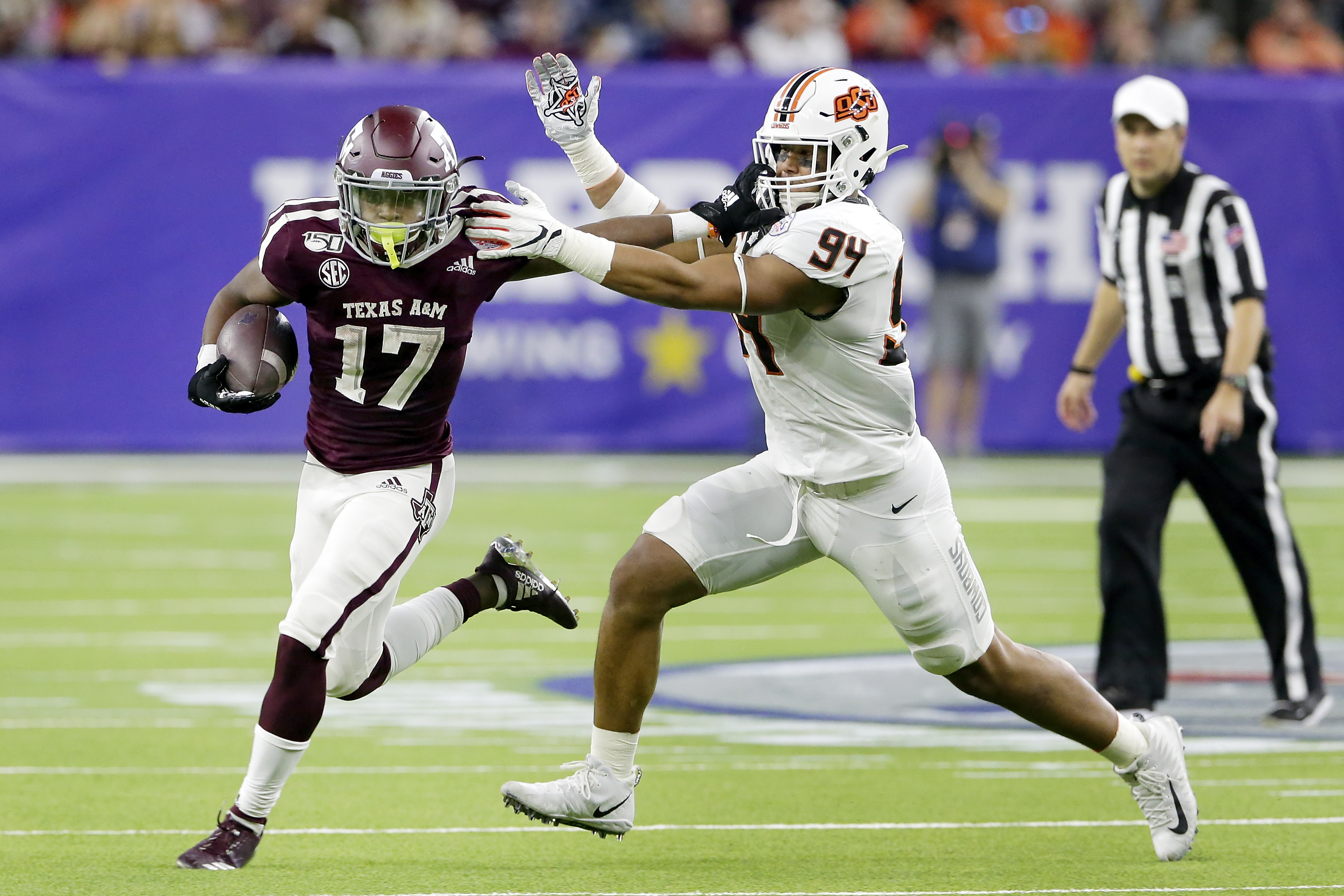 No. 19 Iowa beats No. 22 USC 49-24 in Holiday Bowl