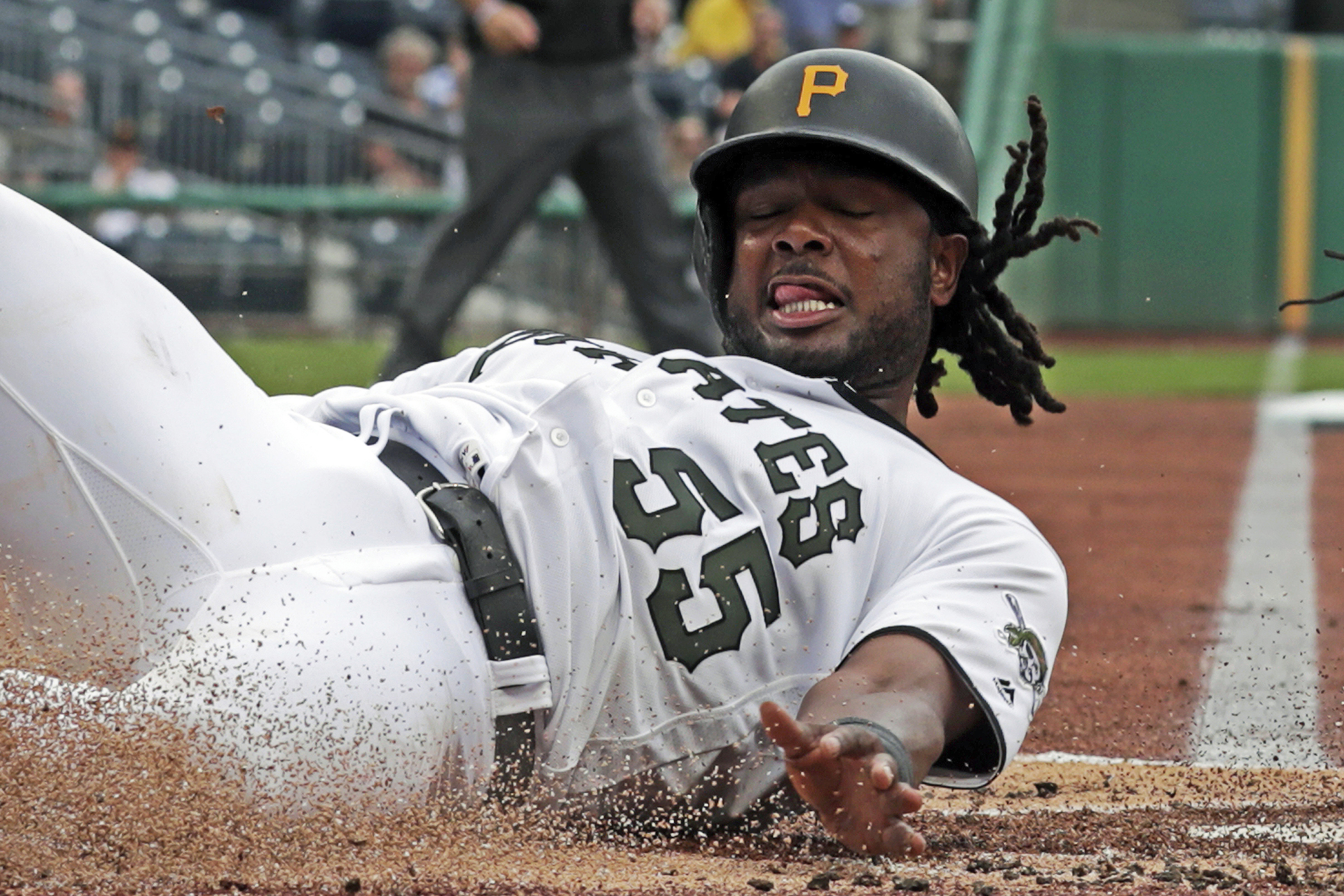 Pirates slug 4 homers, beat Rockies 14-6