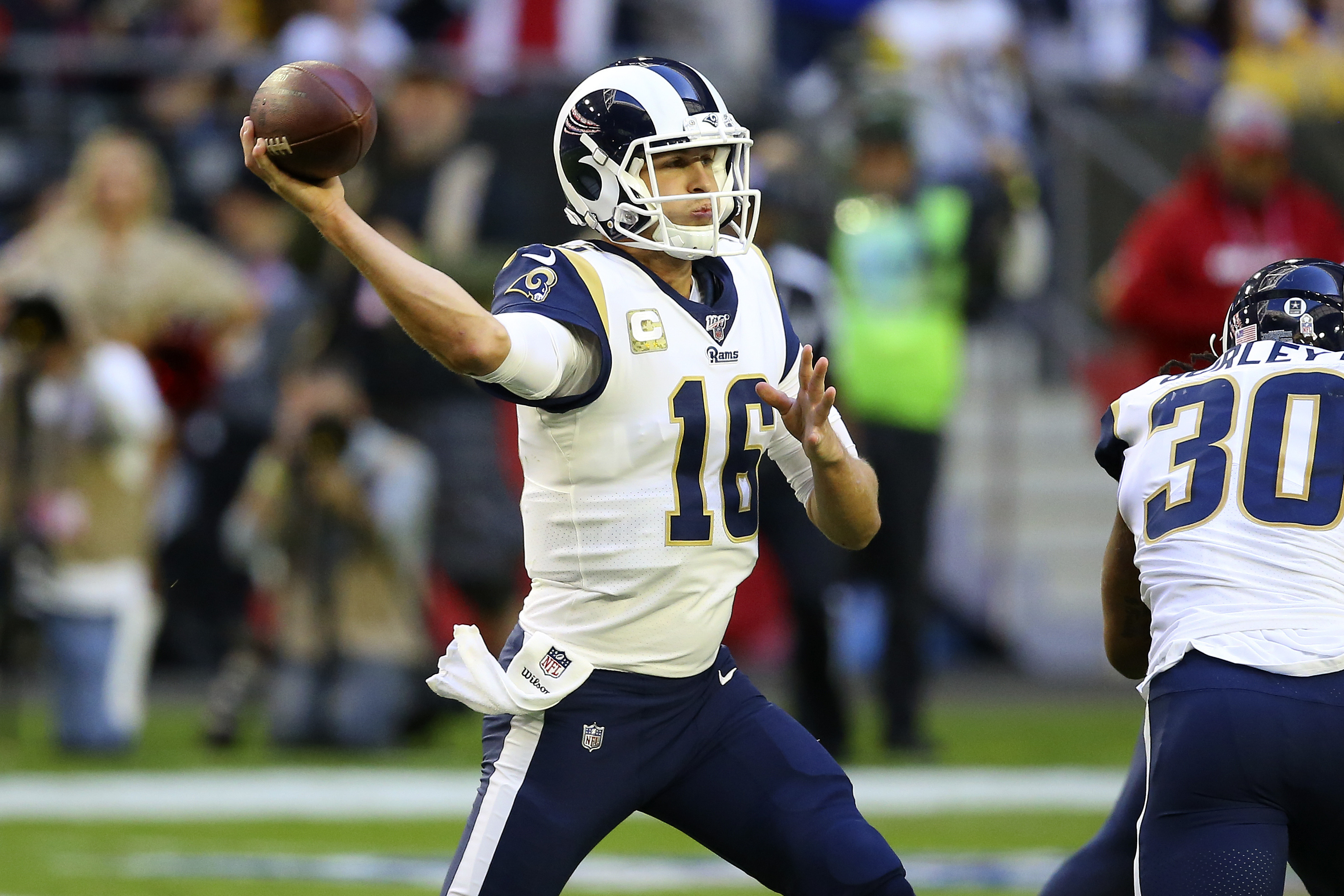 Goff throws for 424 yards, Rams roll past Cardinals 34-7