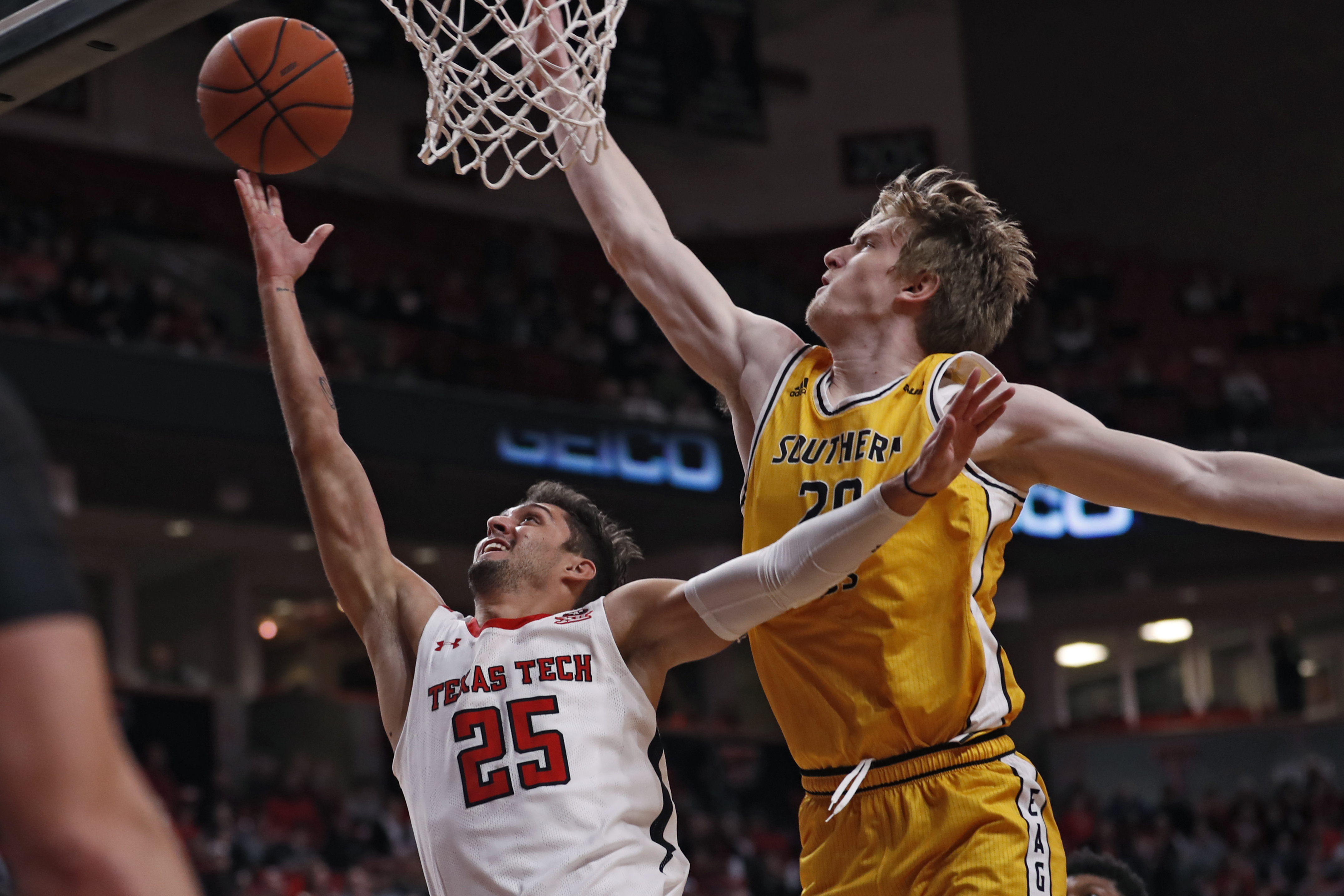 No. 24 Texas Tech avoids upset, beats Southern Miss 71-65