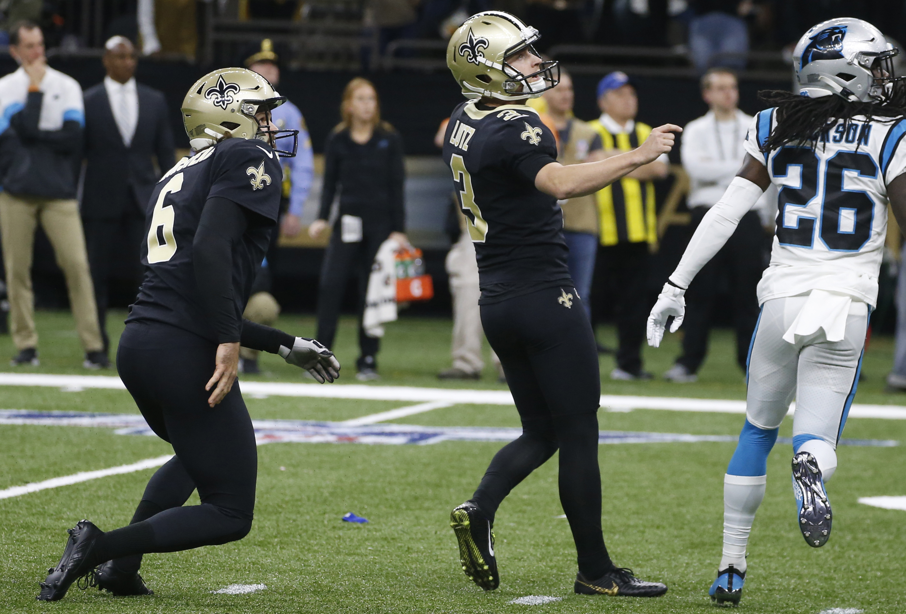 Lutz’s kick lifts Saints to dramatic 34-31 win over Panthers