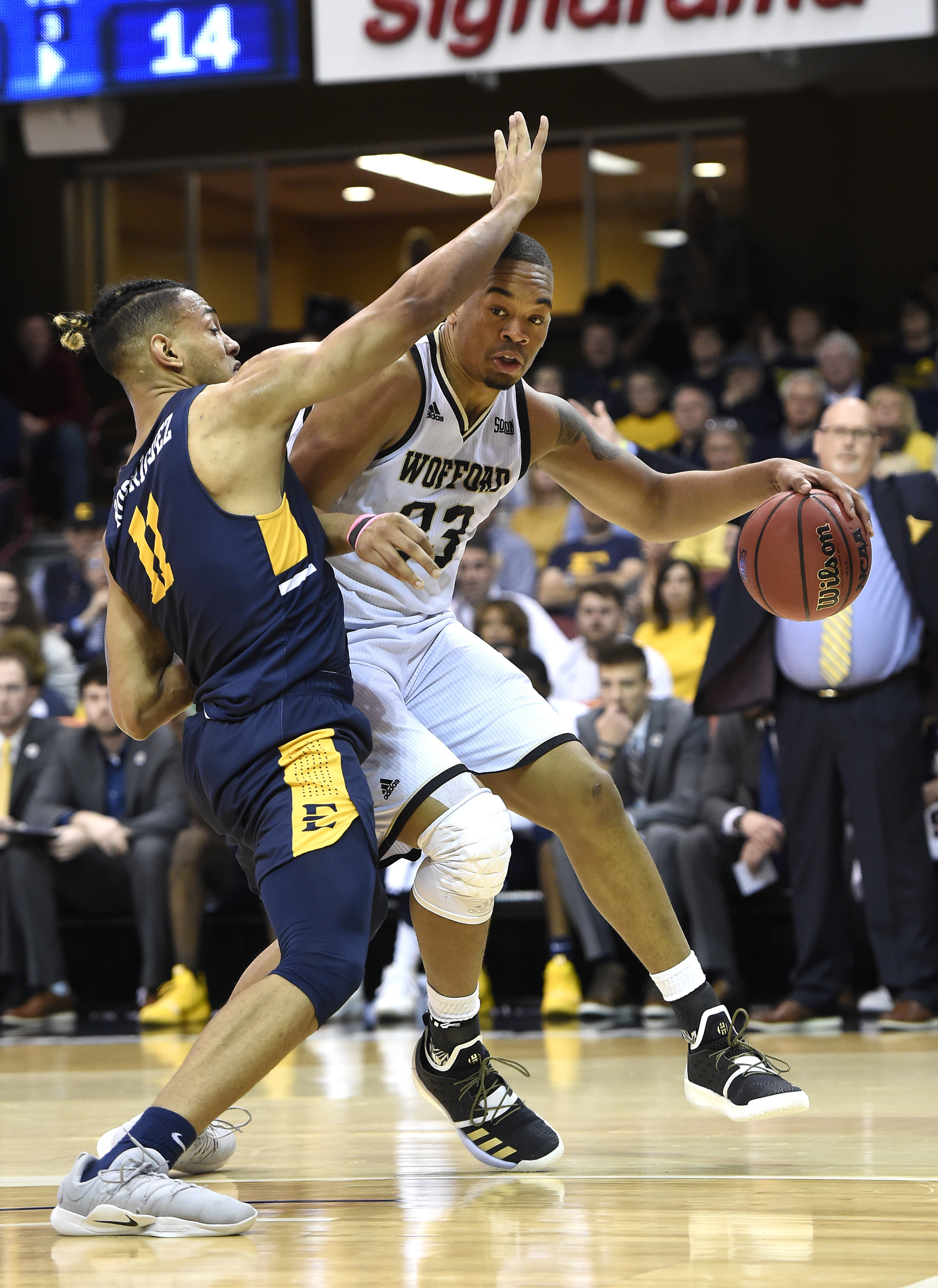 Magee, Jackson lead No. 22 Wofford past ETSU 81-72