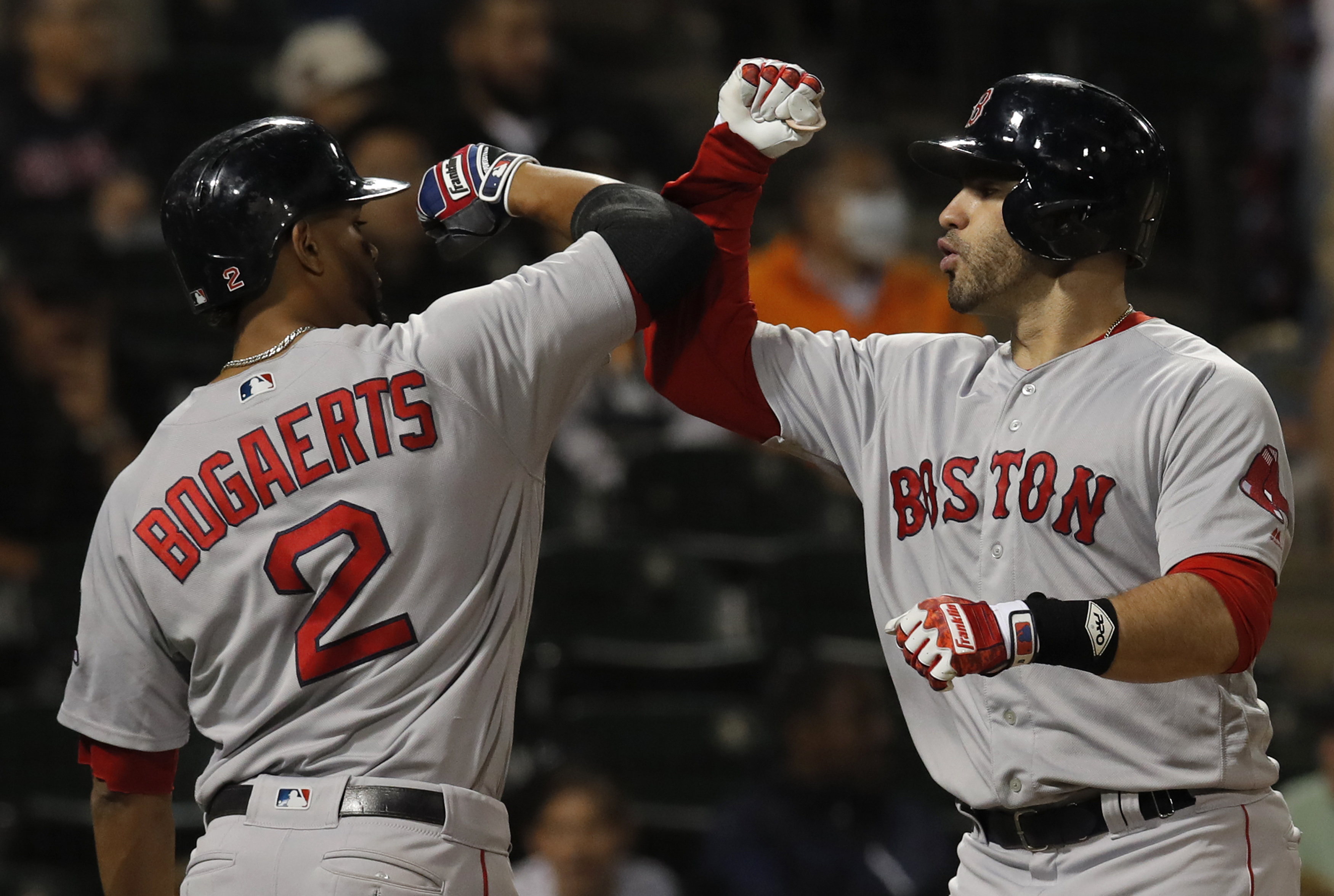 Bradley helps Red Sox rally past White Sox 9-4