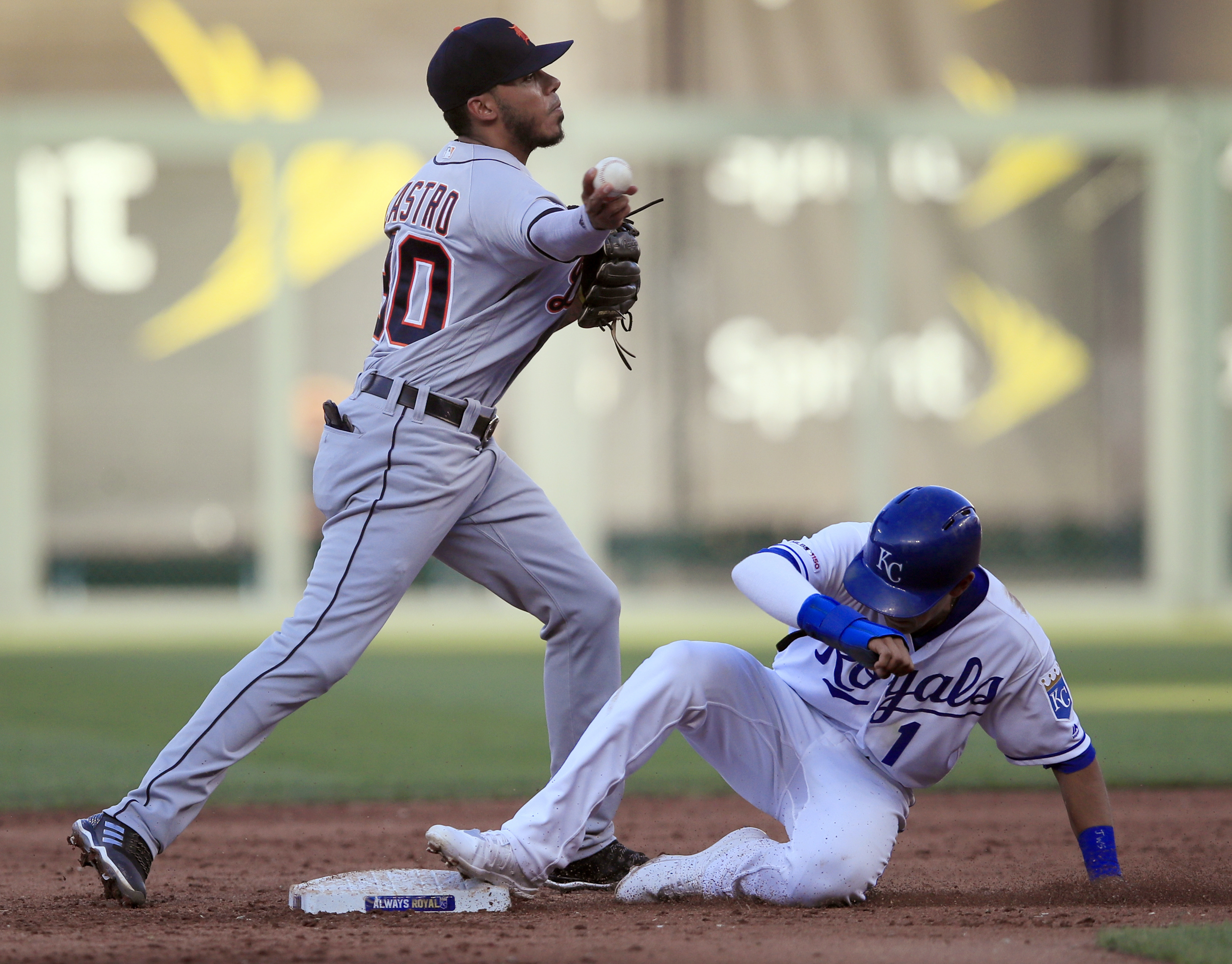 MLB on FOX - The Detroit Tigers and Kansas City Royals saluted the