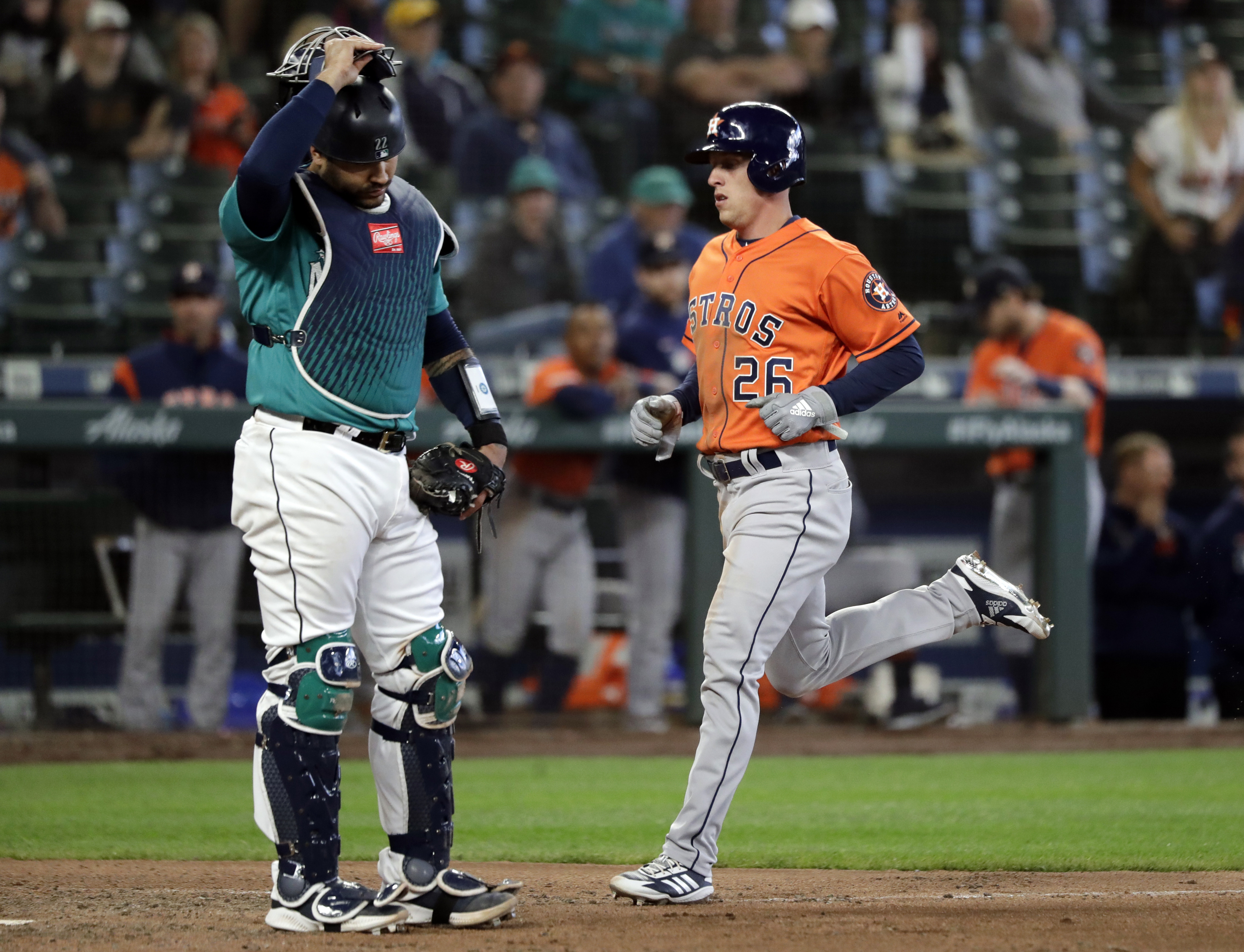 Straw's 3B in 14th lifts Astros over pesky Mariners 8-7