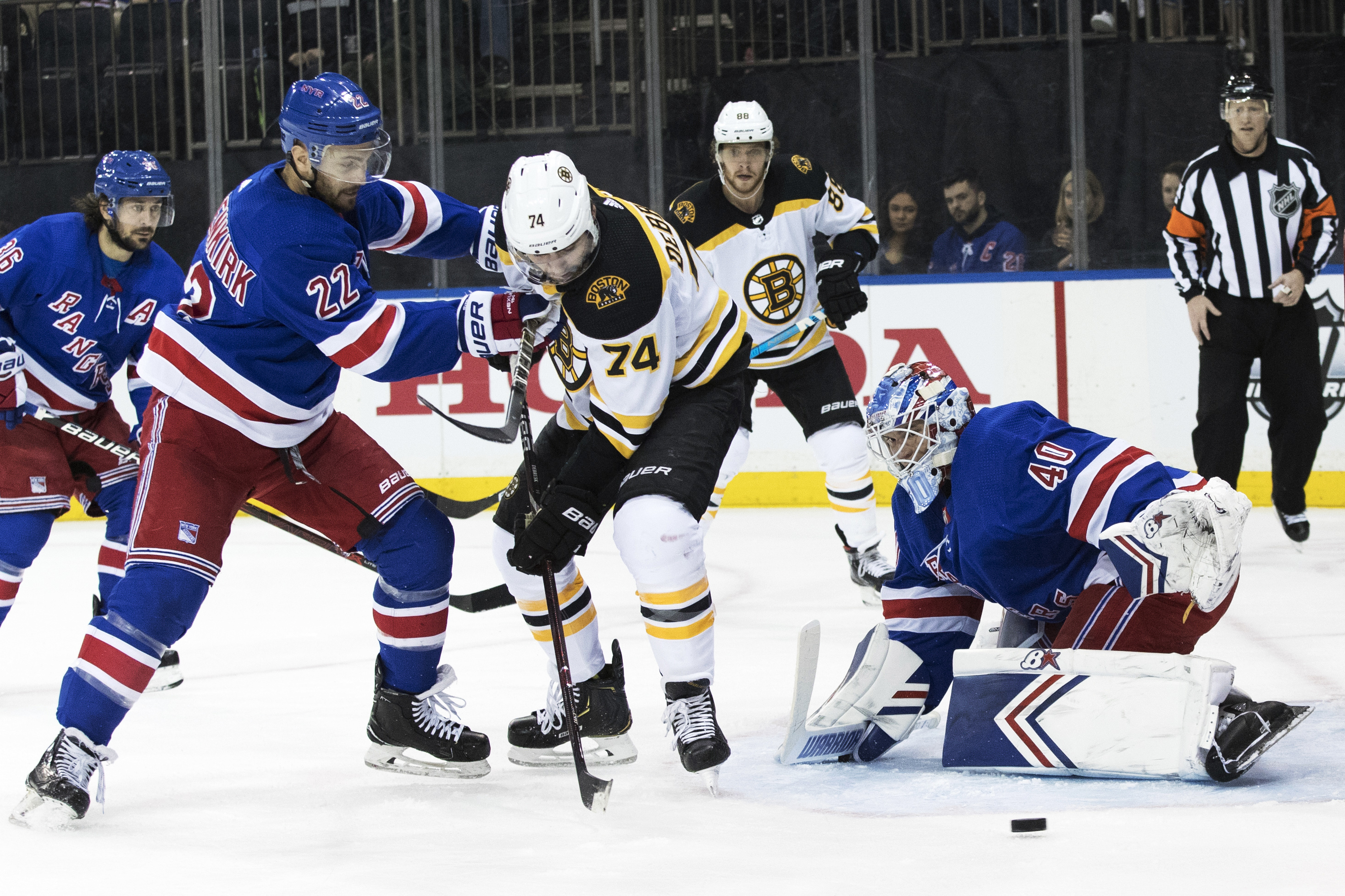 DeAngelo gets deciding goal in shootout, Rangers beat Bruins