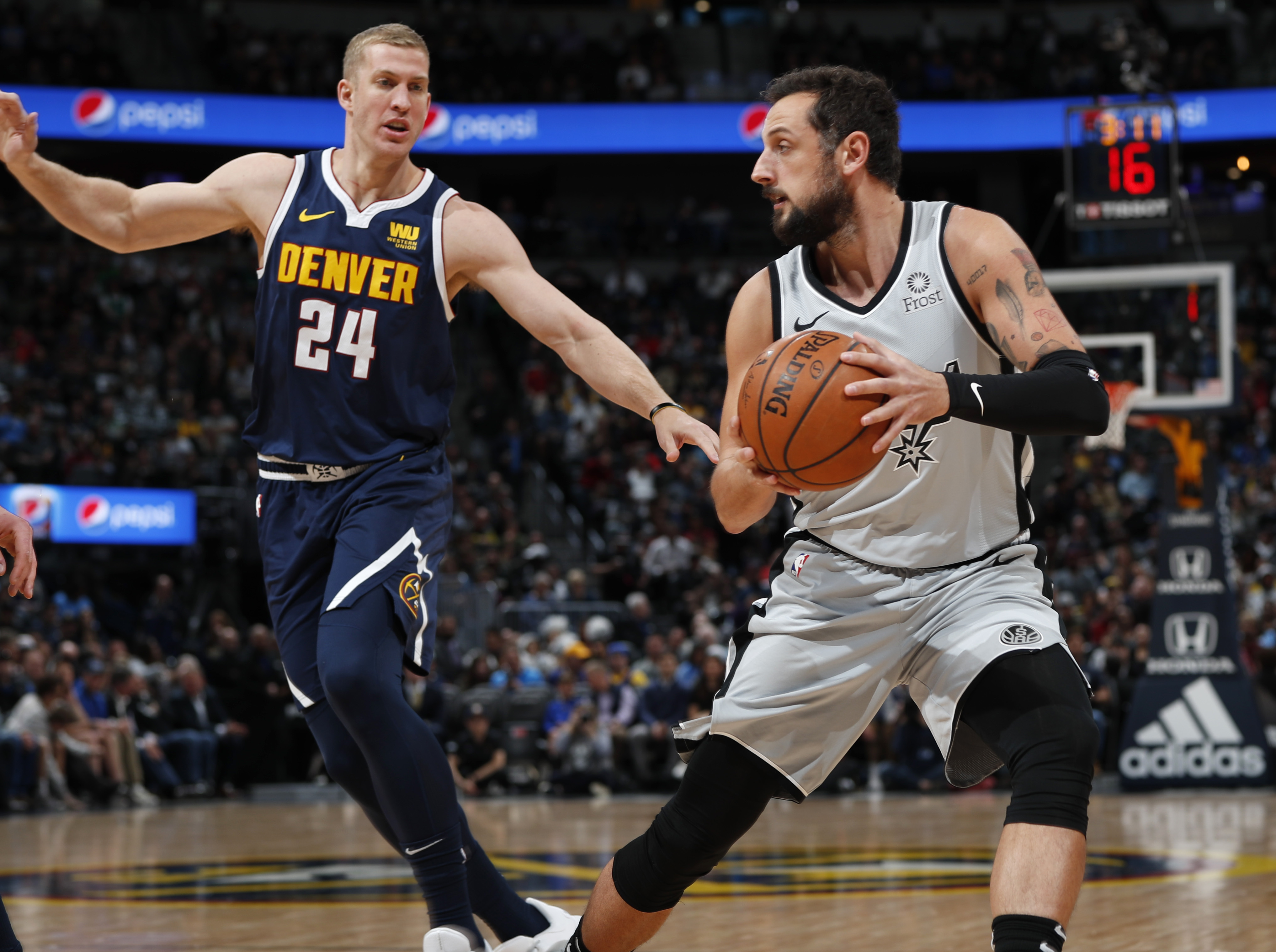 Nuggets rout Spurs 113-85; Popovich ejected after 63 seconds