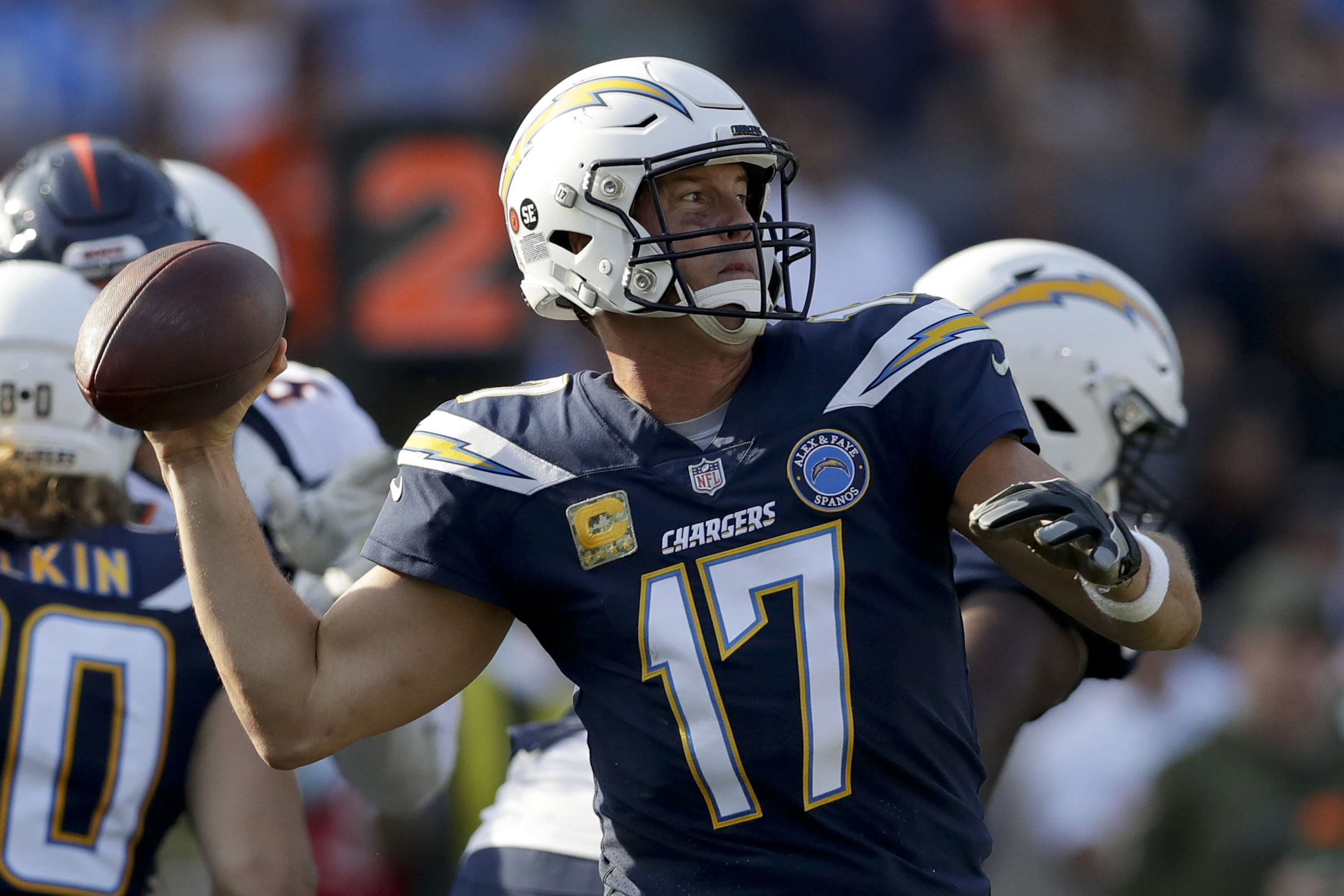 Rivers' mistake leads Bolts' regrets in streak-stopping loss
