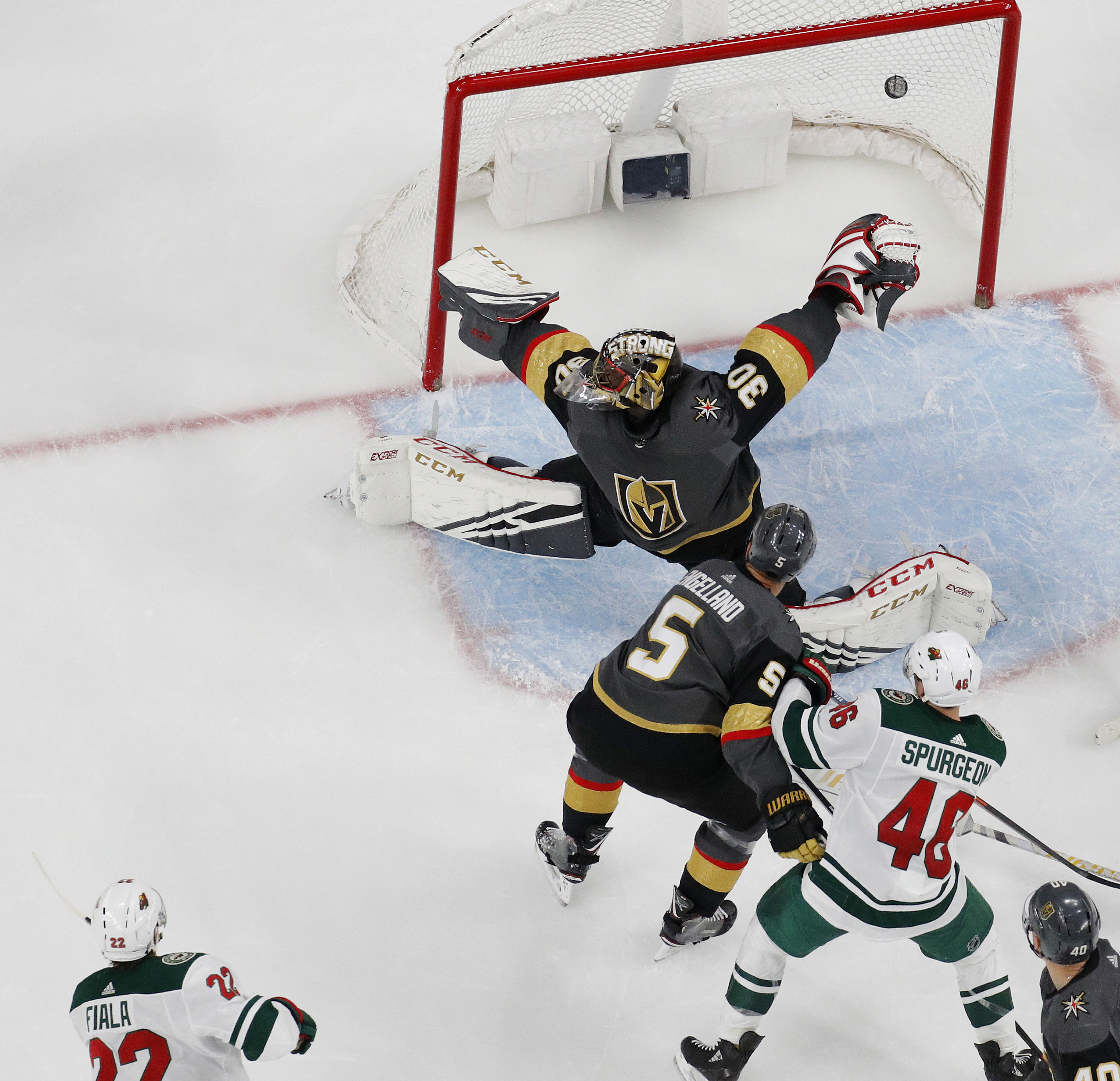 Wild defeat Golden Knights 3-2, stay in playoff hunt