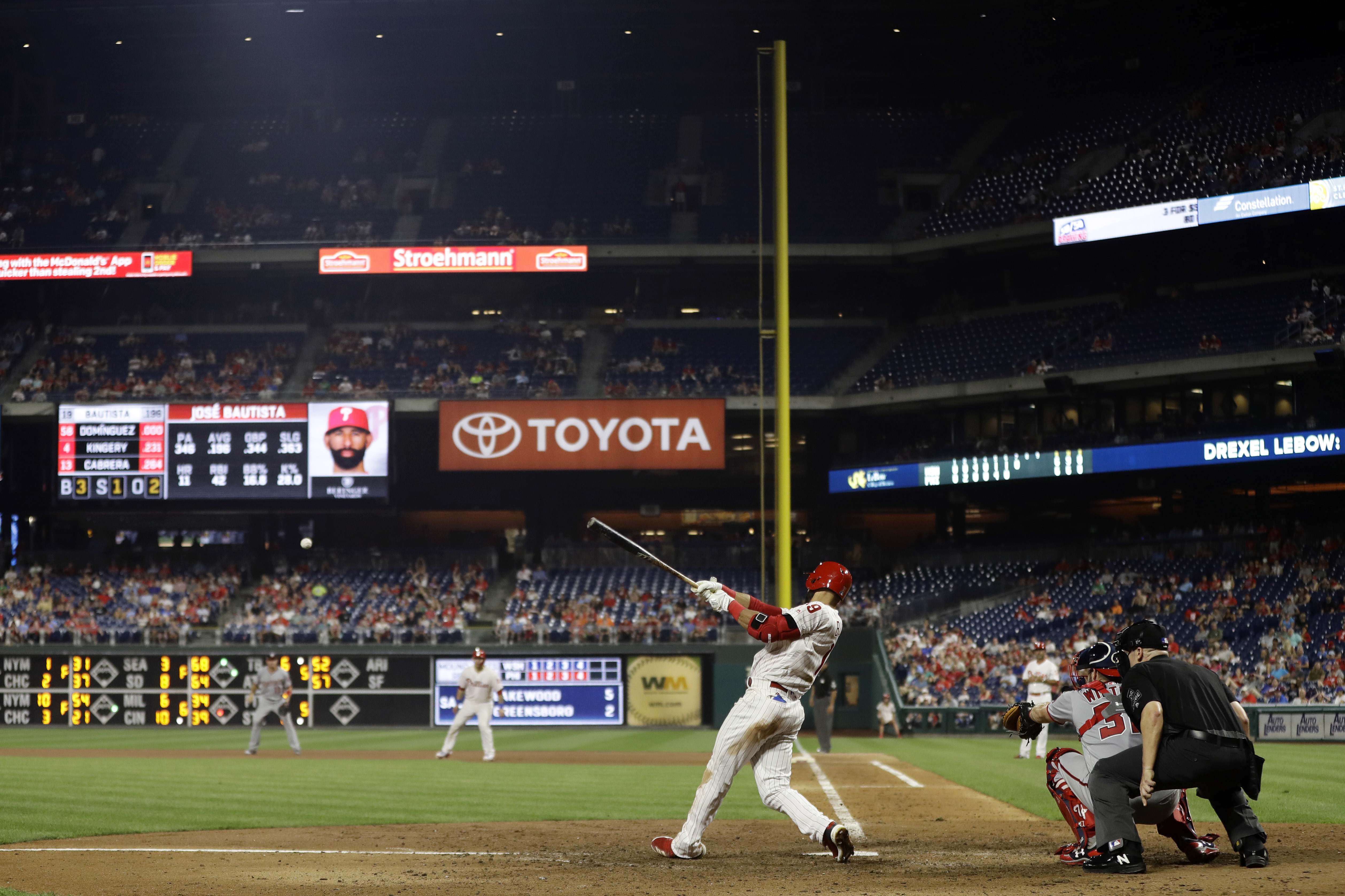 Santana, Bautista lead Phillies past Nationals