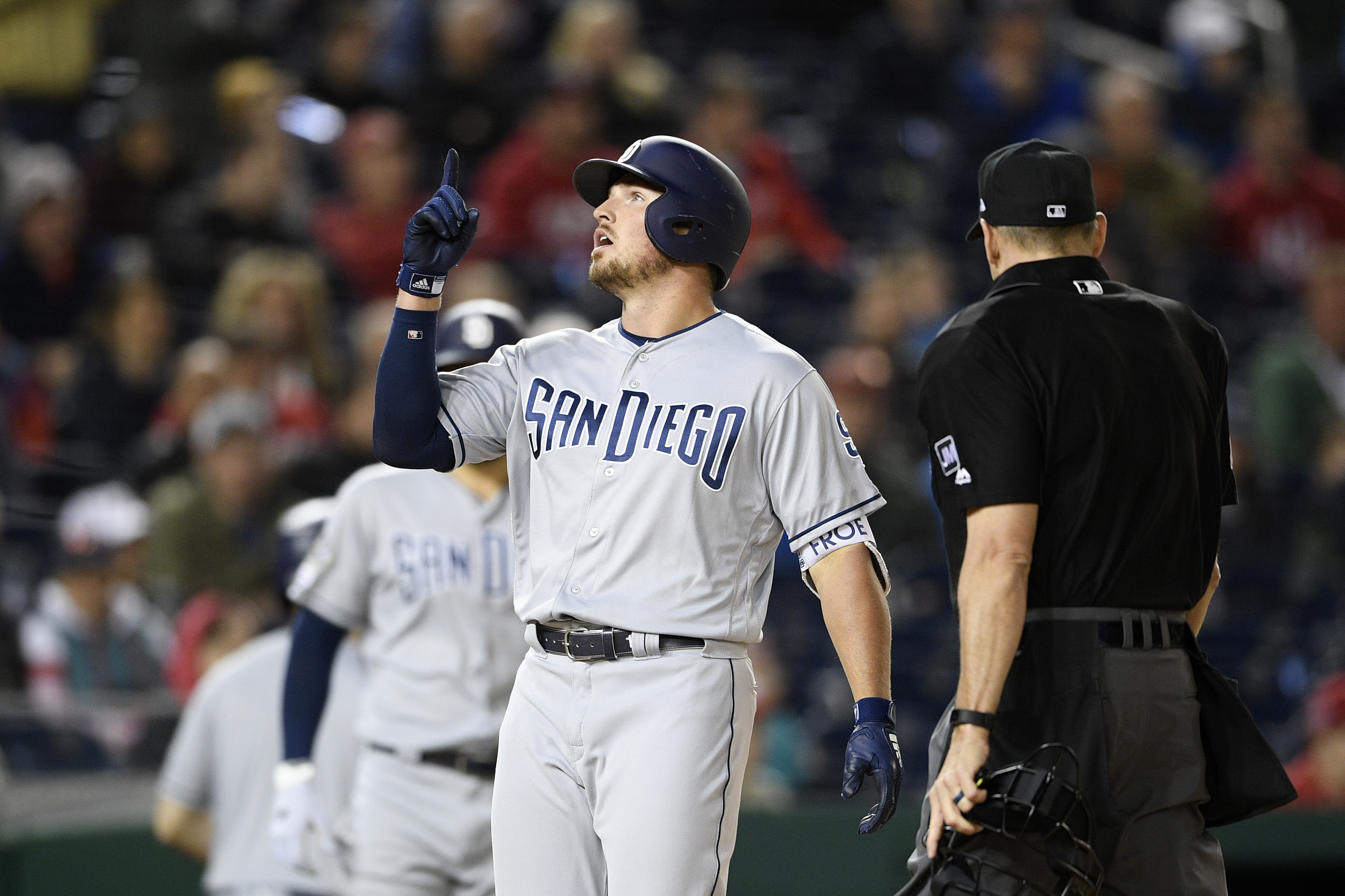 Renfroe, Hosmer homer as Padres edge Nationals 4-3