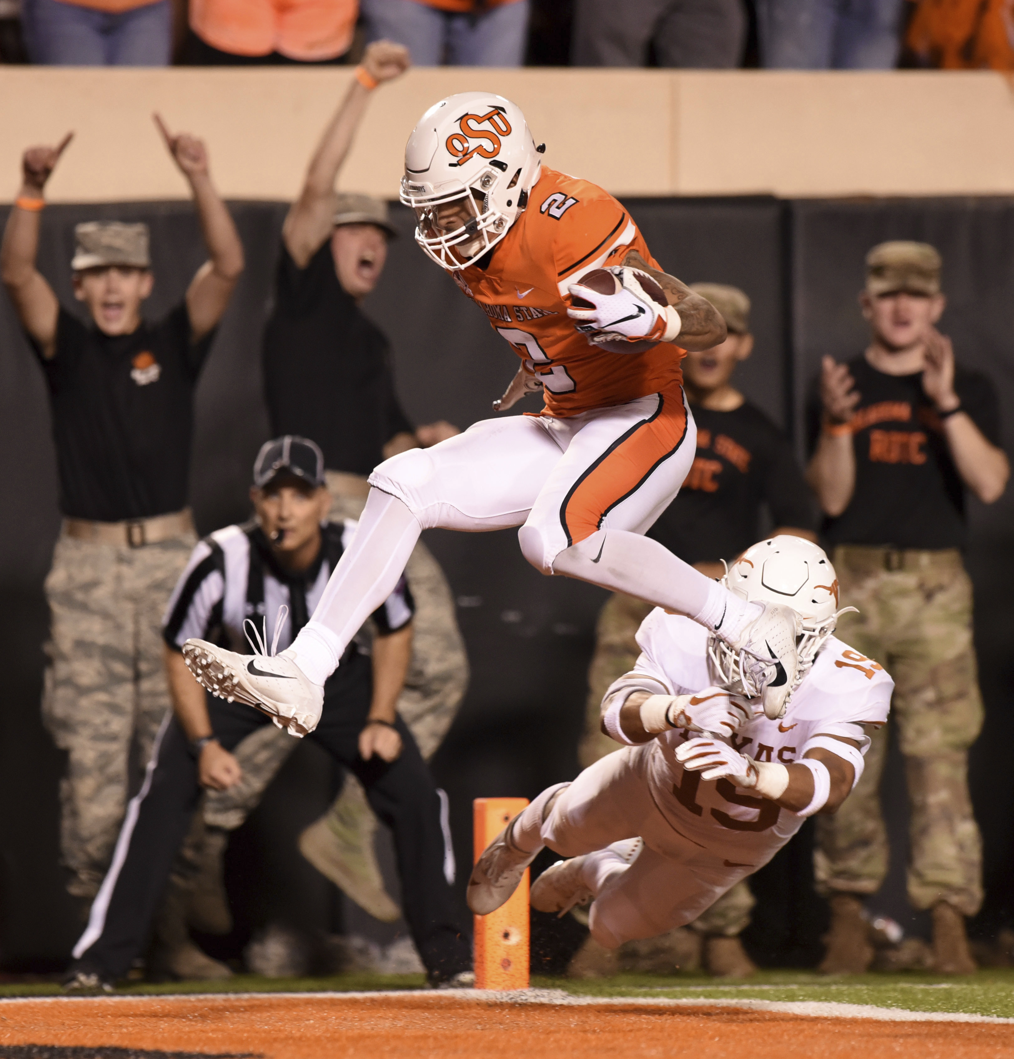 Cornelius leads Oklahoma State past No. 6 Texas, 38-35