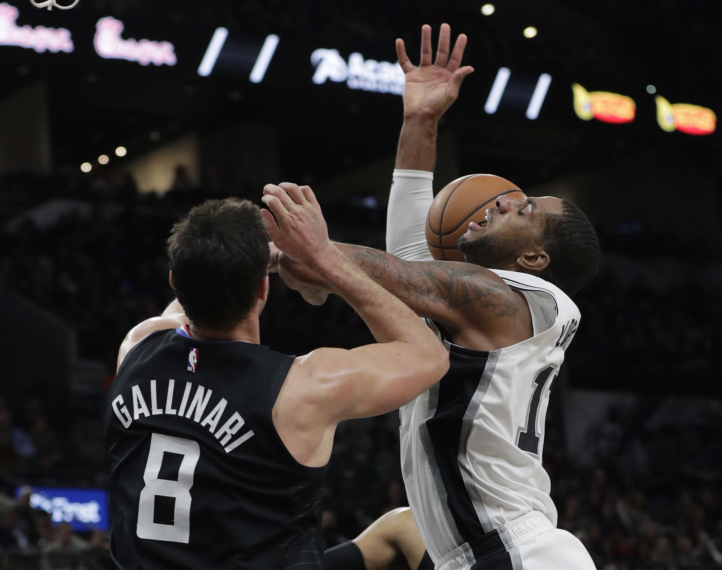 Spurs earn largest win of the season, beat Clippers 125-87