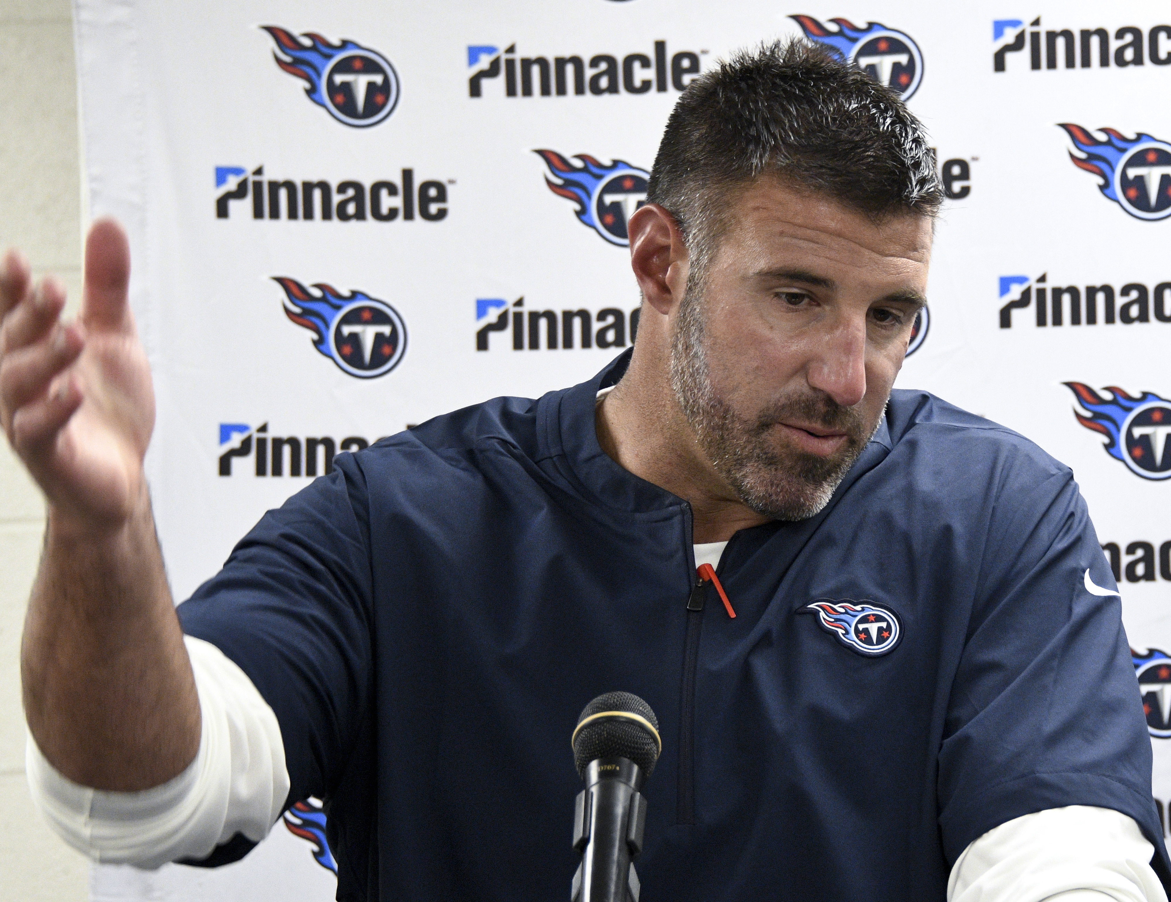 Winless in preseason, Titans coach taking blame to himself