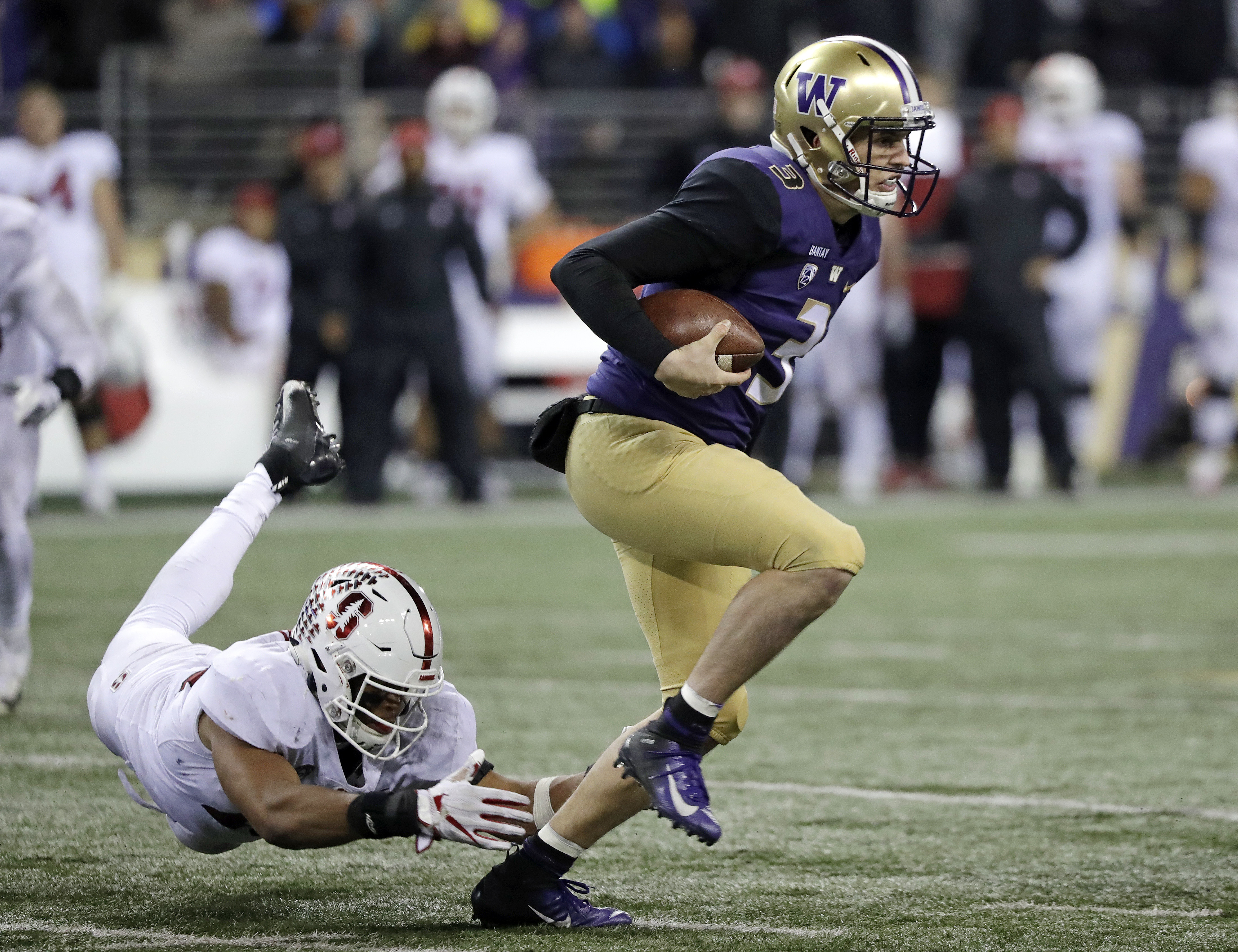 Browning rebounds from benching for No. 20 Washington