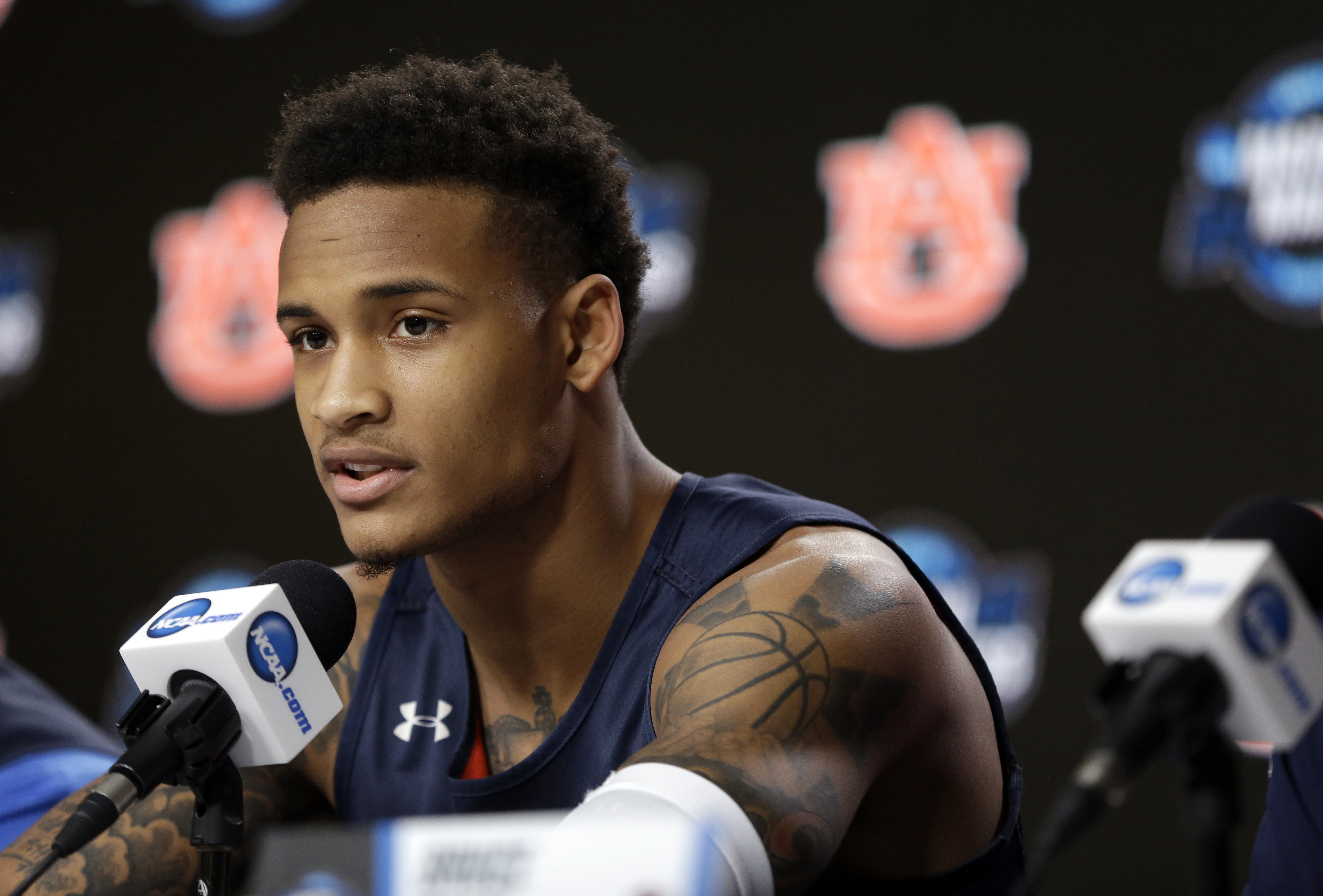 Red-hot Auburn meets tradition-rich Kentucky for Final Four