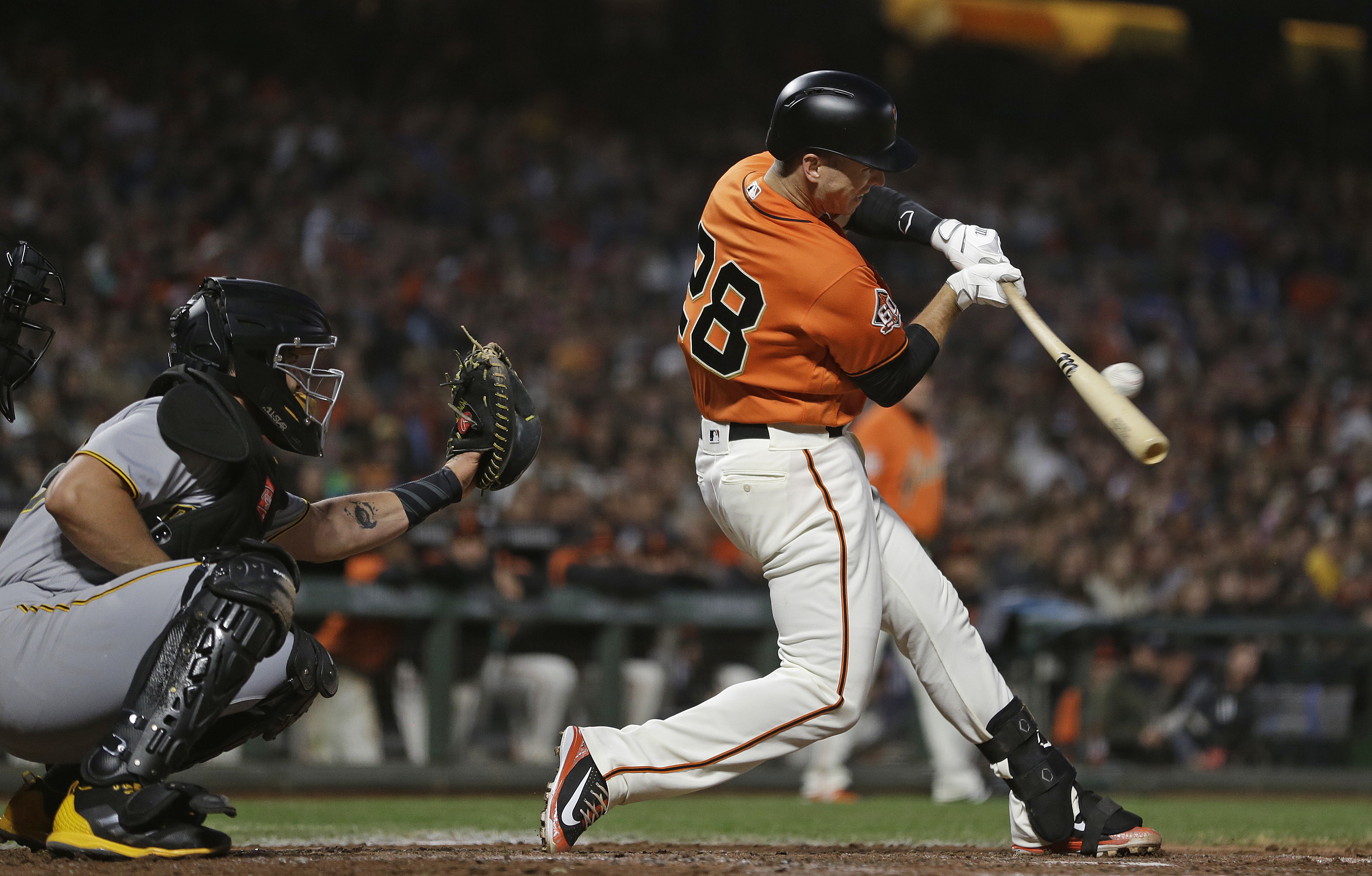 Posey, McCutchen lead Giants past Pirates 13-10