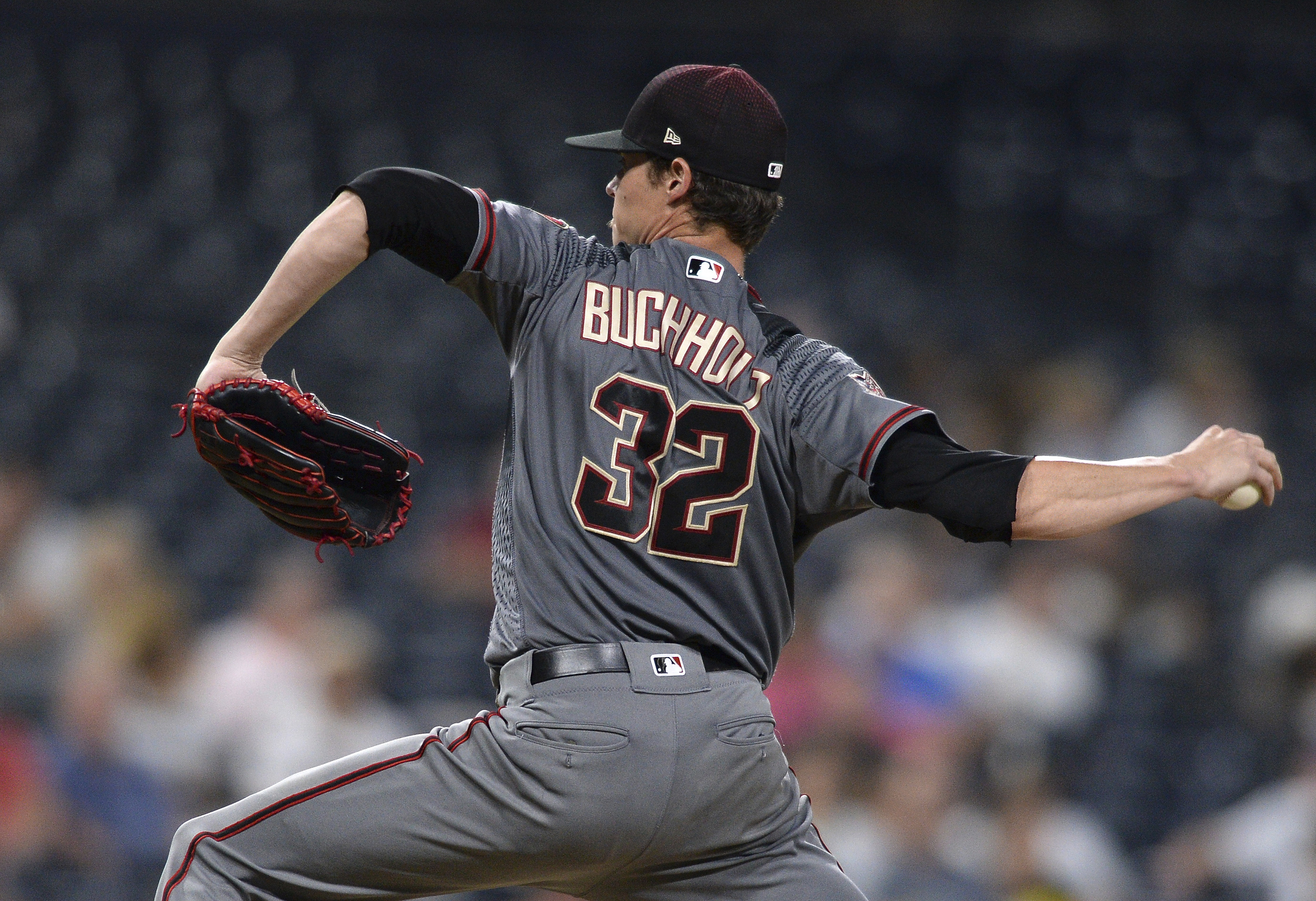 Buchholz pitches four-hitter, Diamondbacks beat Padres 5-1