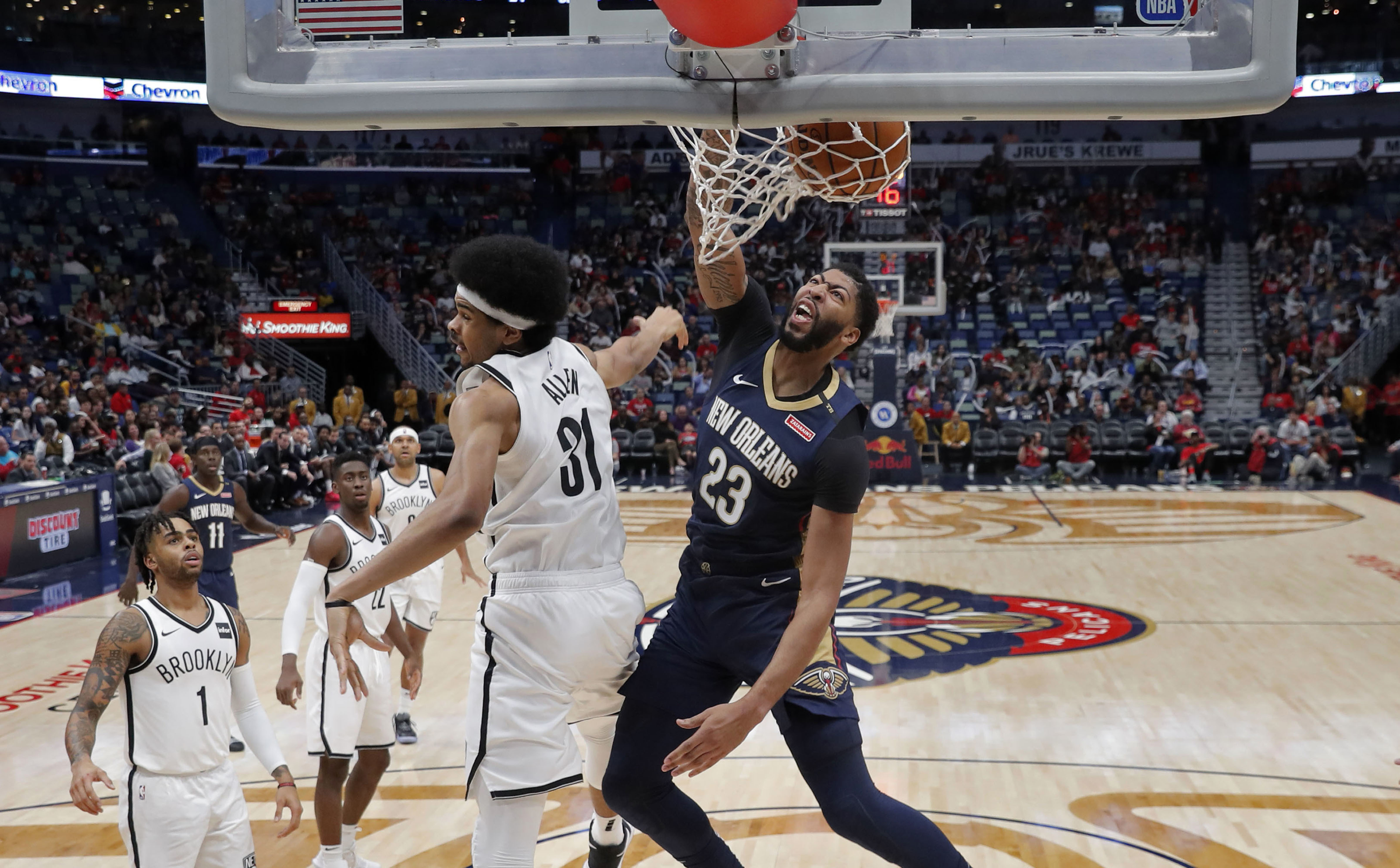 Pelicans' Davis misses 2nd straight game with sprained elbow