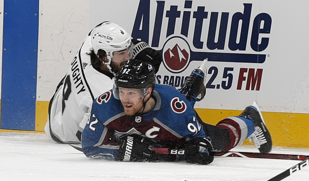 Avs tie franchise record with 6 goals in 2nd, rout Kings 7-1