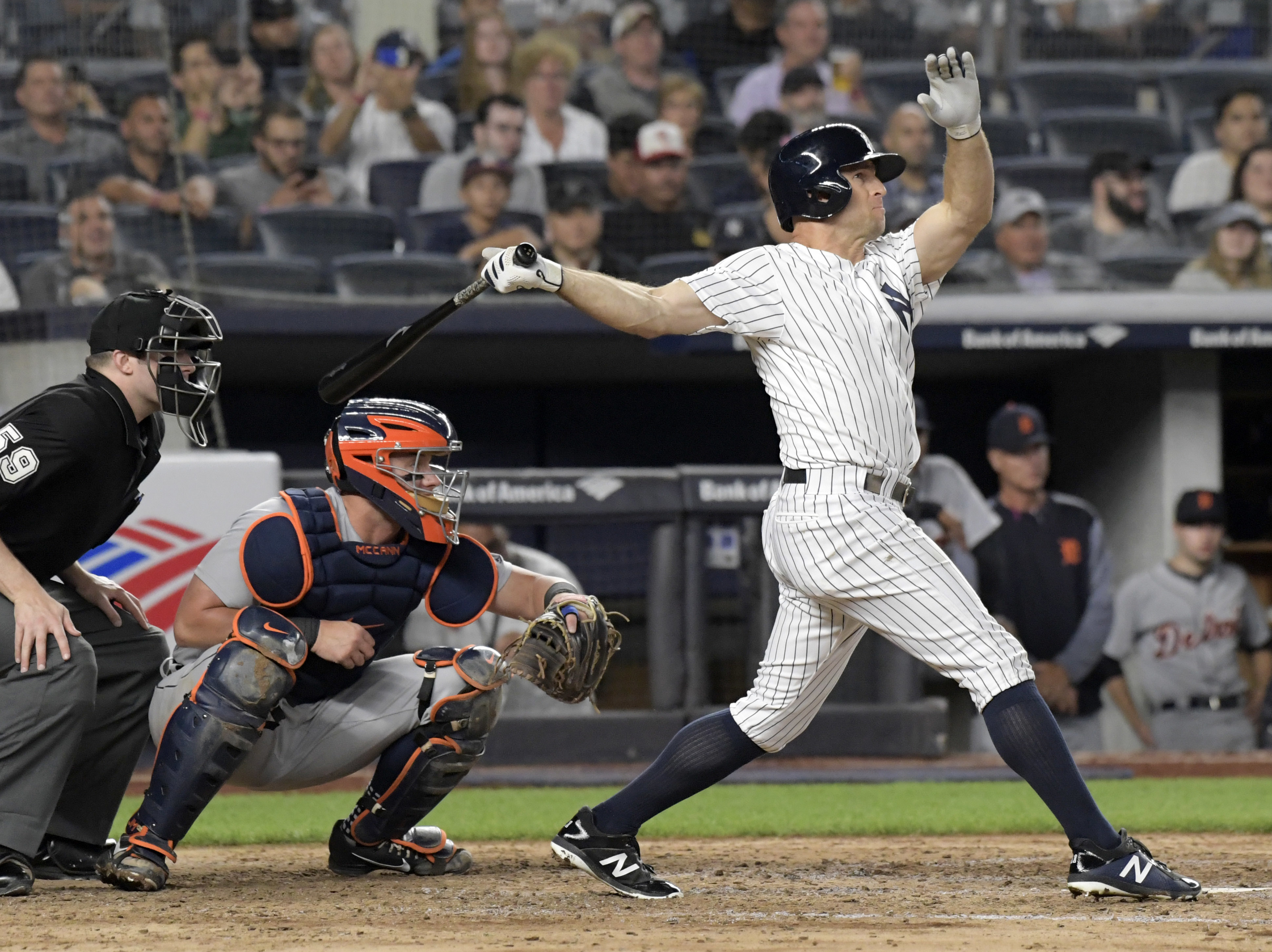 Yankees rally after contested check swing, beat Tigers 7-5