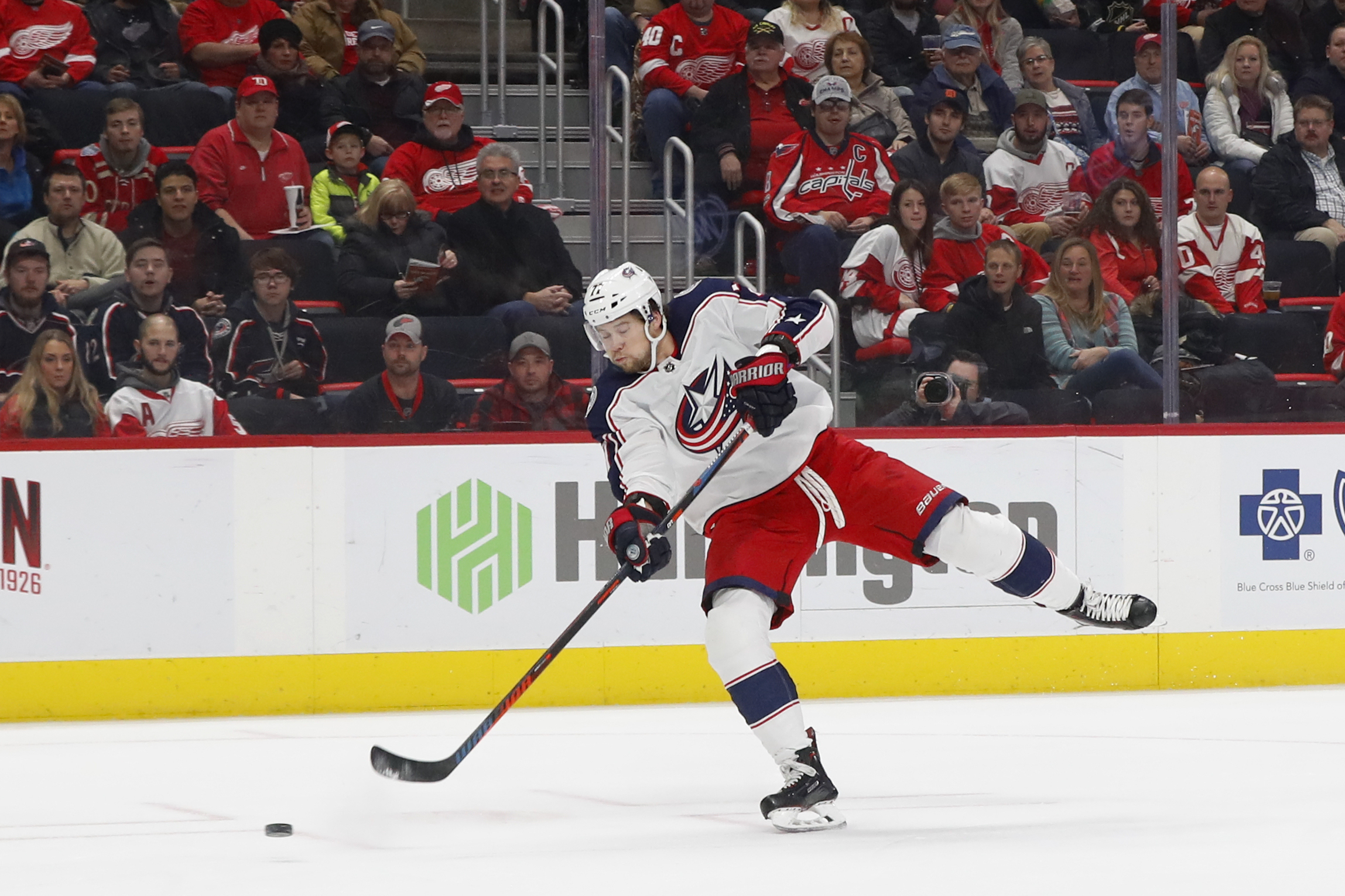 Blue Jackets start strong, end with 7-5 win over Red Wings