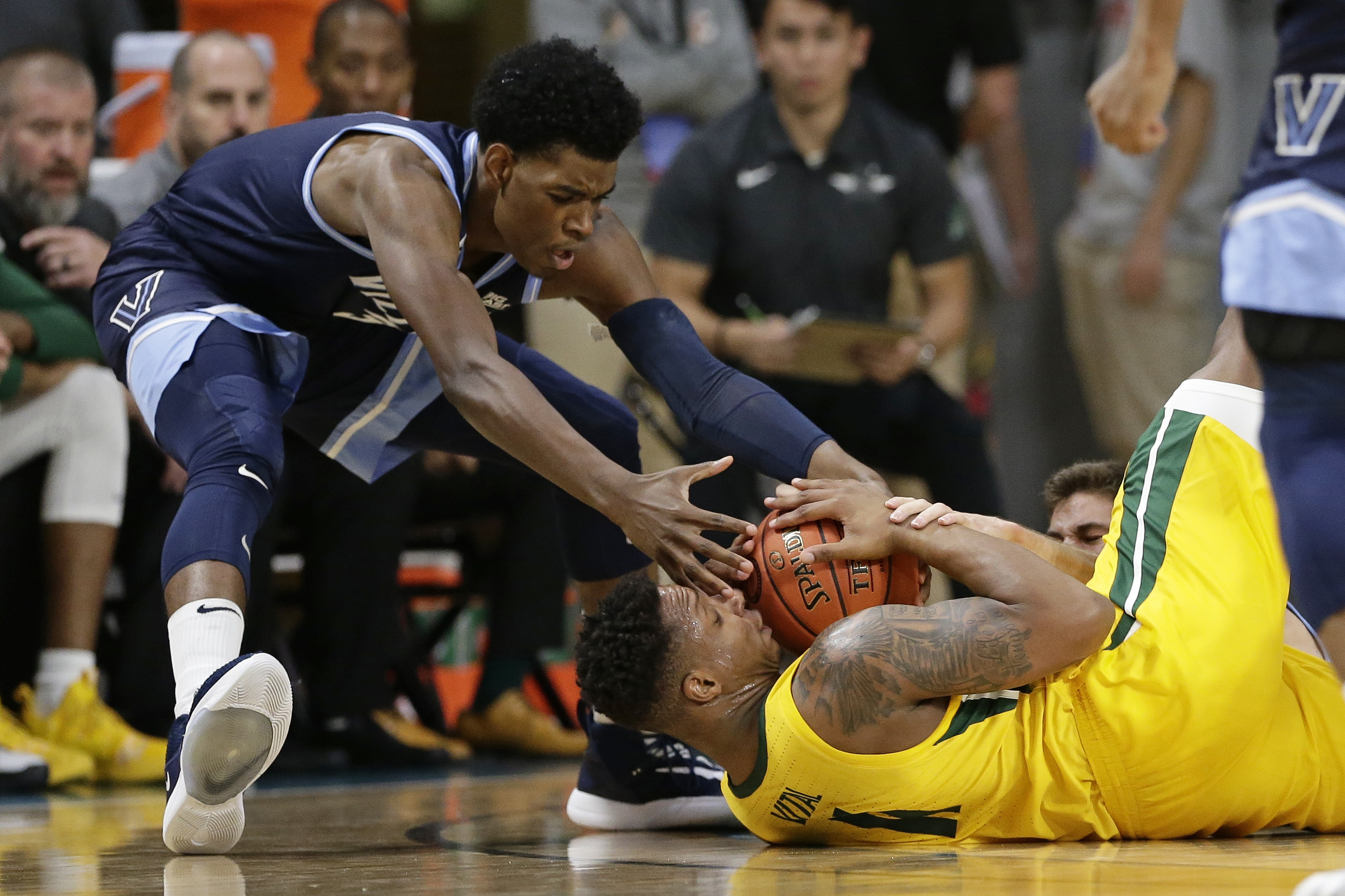 Butler scores 22, No. 24 Baylor tops No. 17 Villanova, 87-78