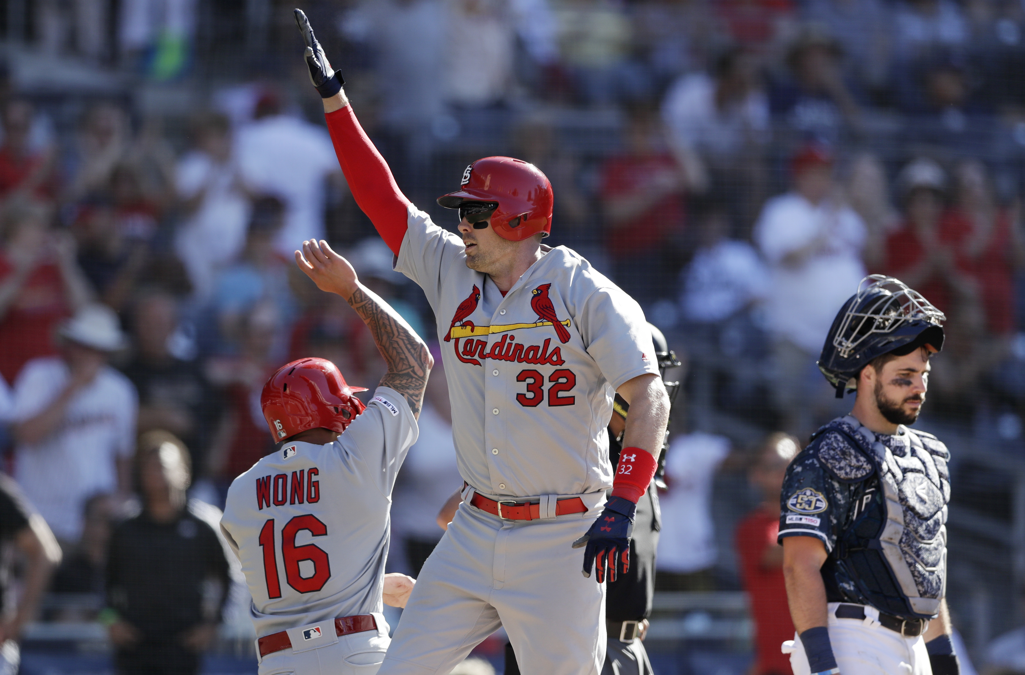Wieters' 2-run homer in 11th gives Cards 5-3 win over Padres