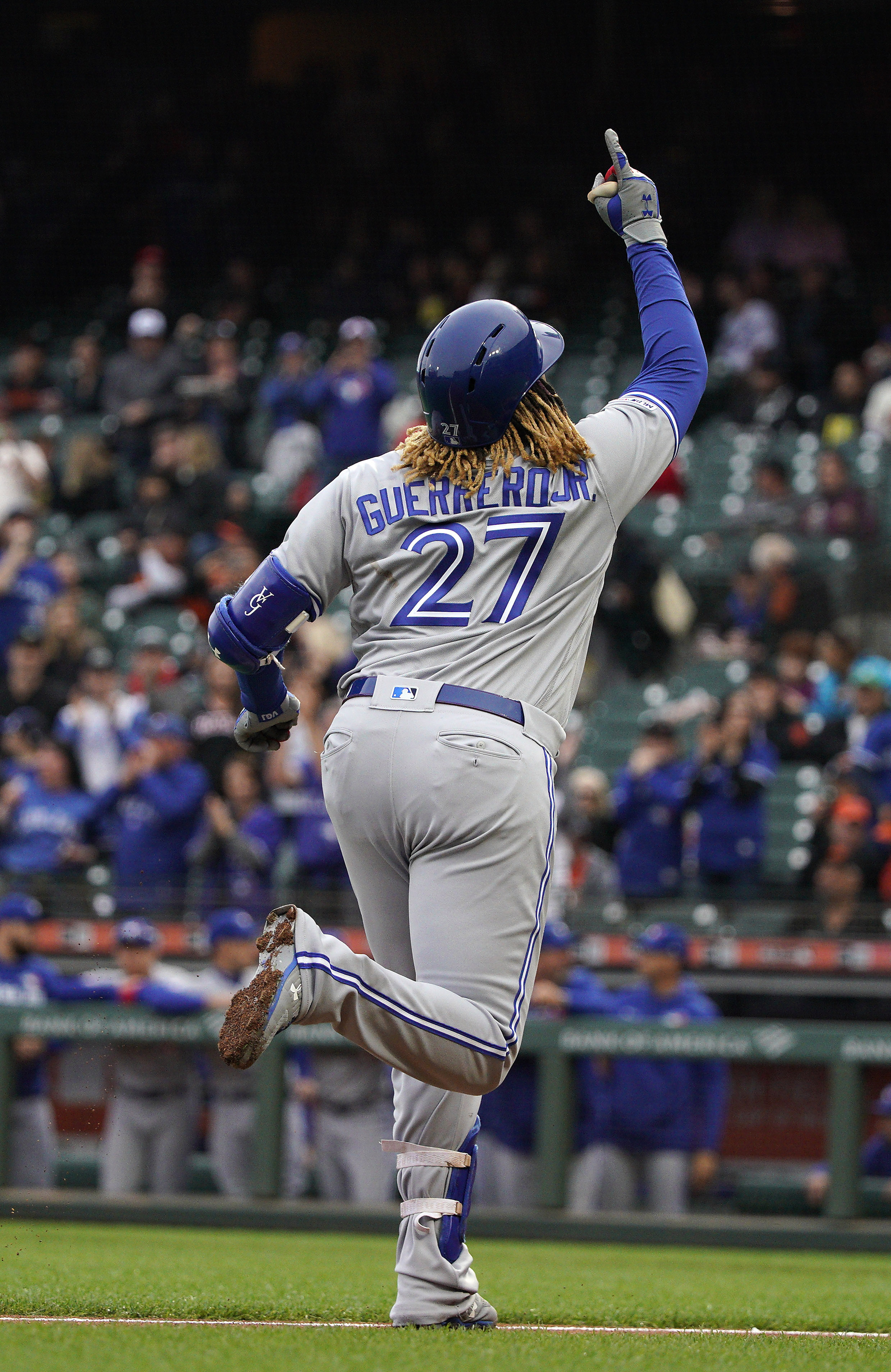 Vladdy Jr. hits first HR, youngest Blue Jay to go deep