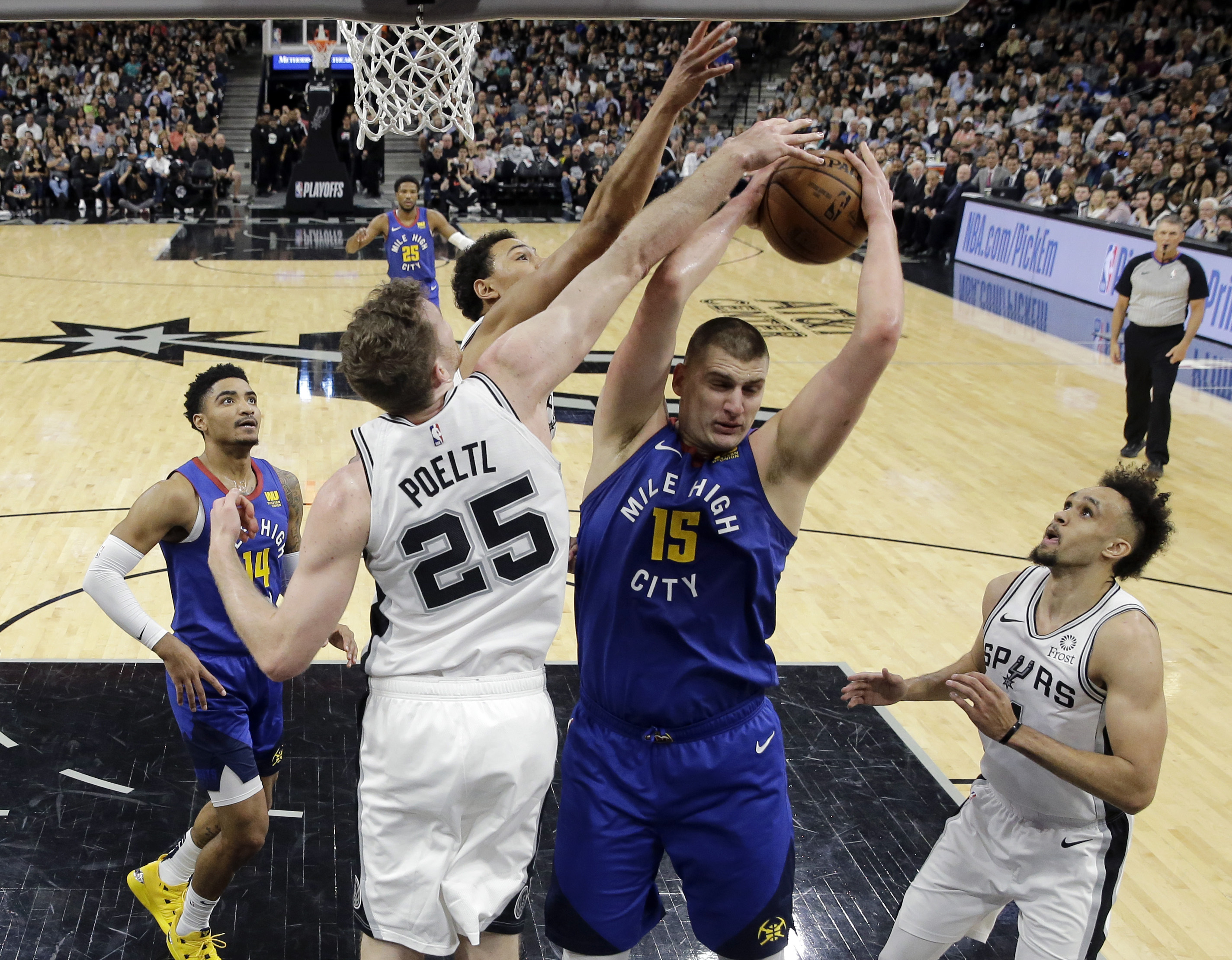 Nuggets beat Spurs 117-103 to tie series at 2-2