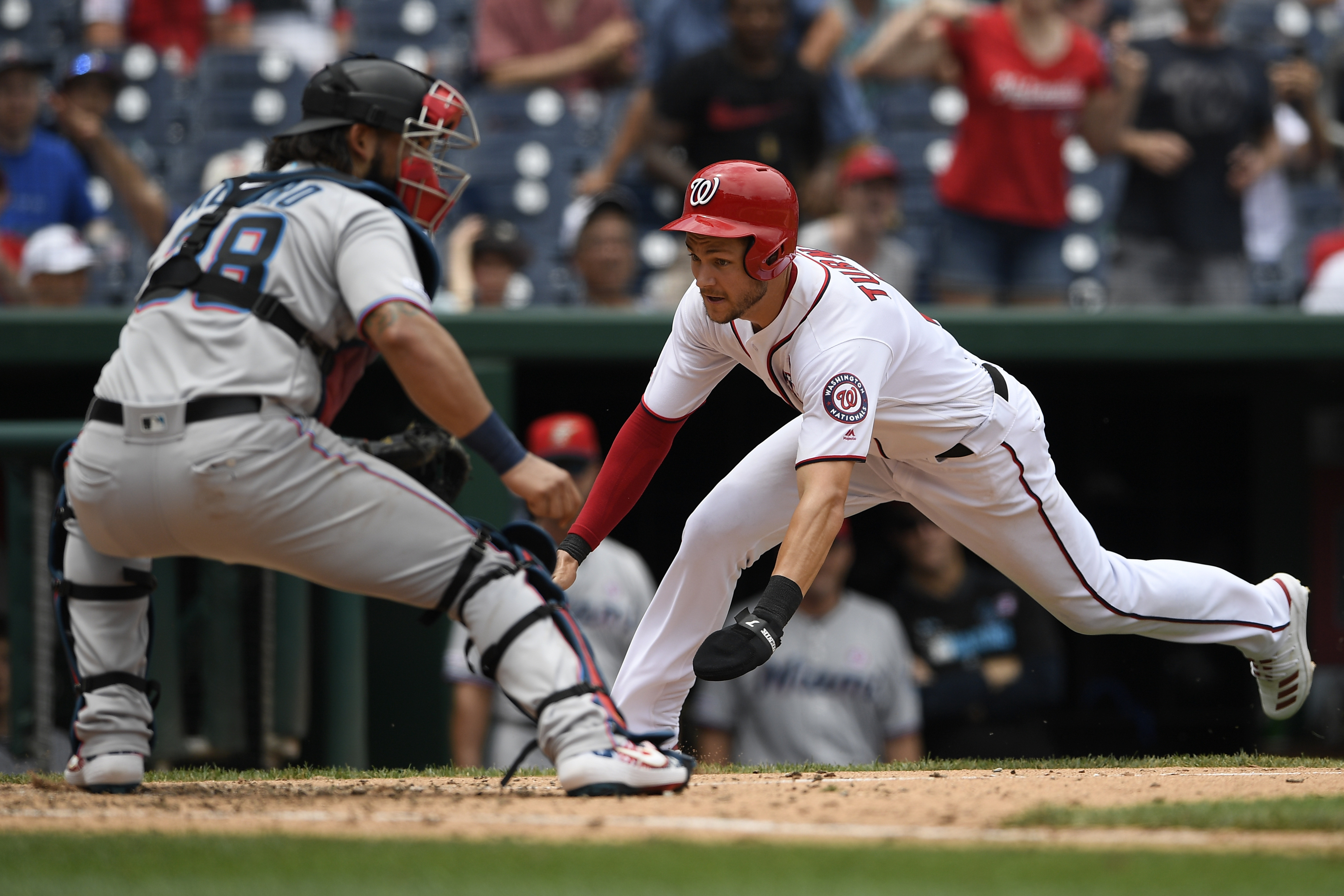 LEADING OFF: Nationals look to stay hot versus Royals