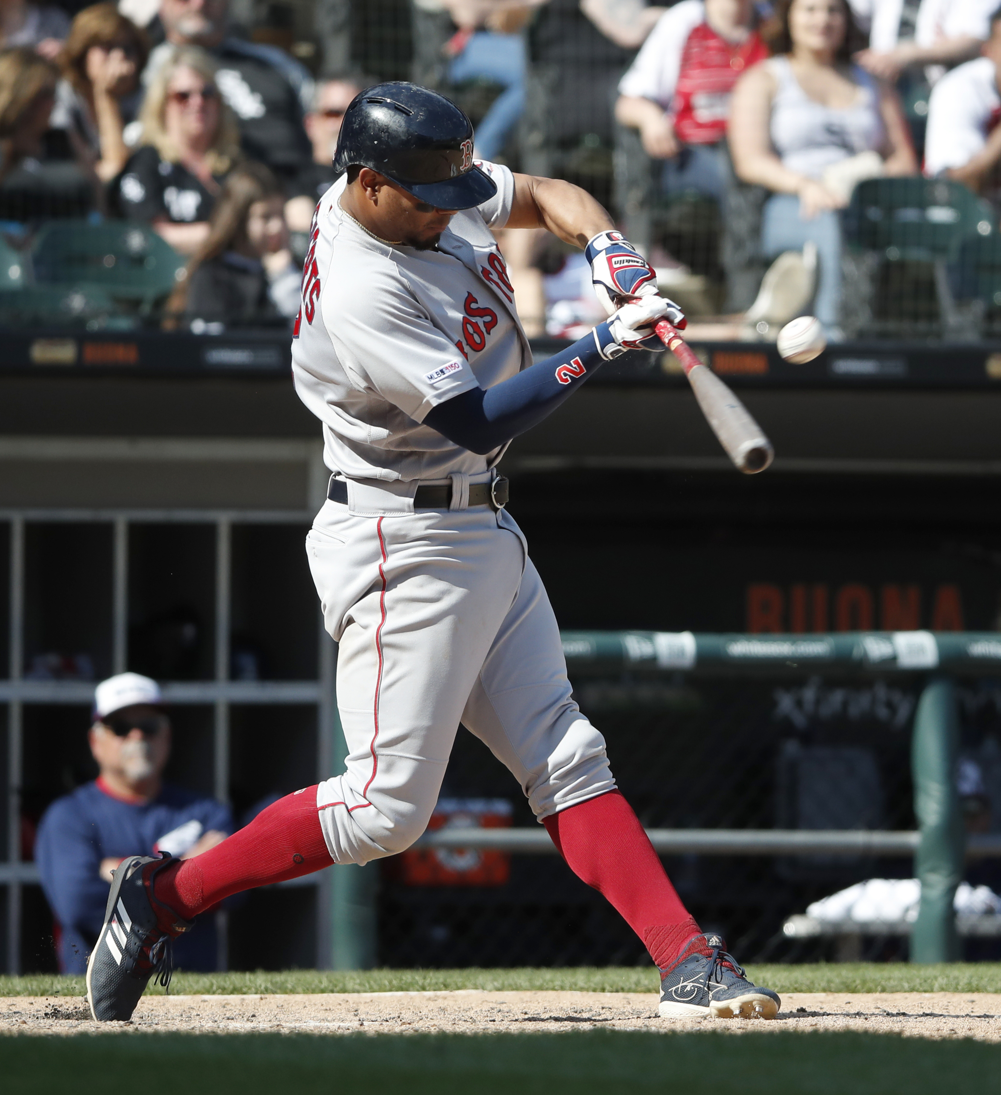 Bogaerts hits slam in 7-run 8th, Red Sox beat White Sox 9-2