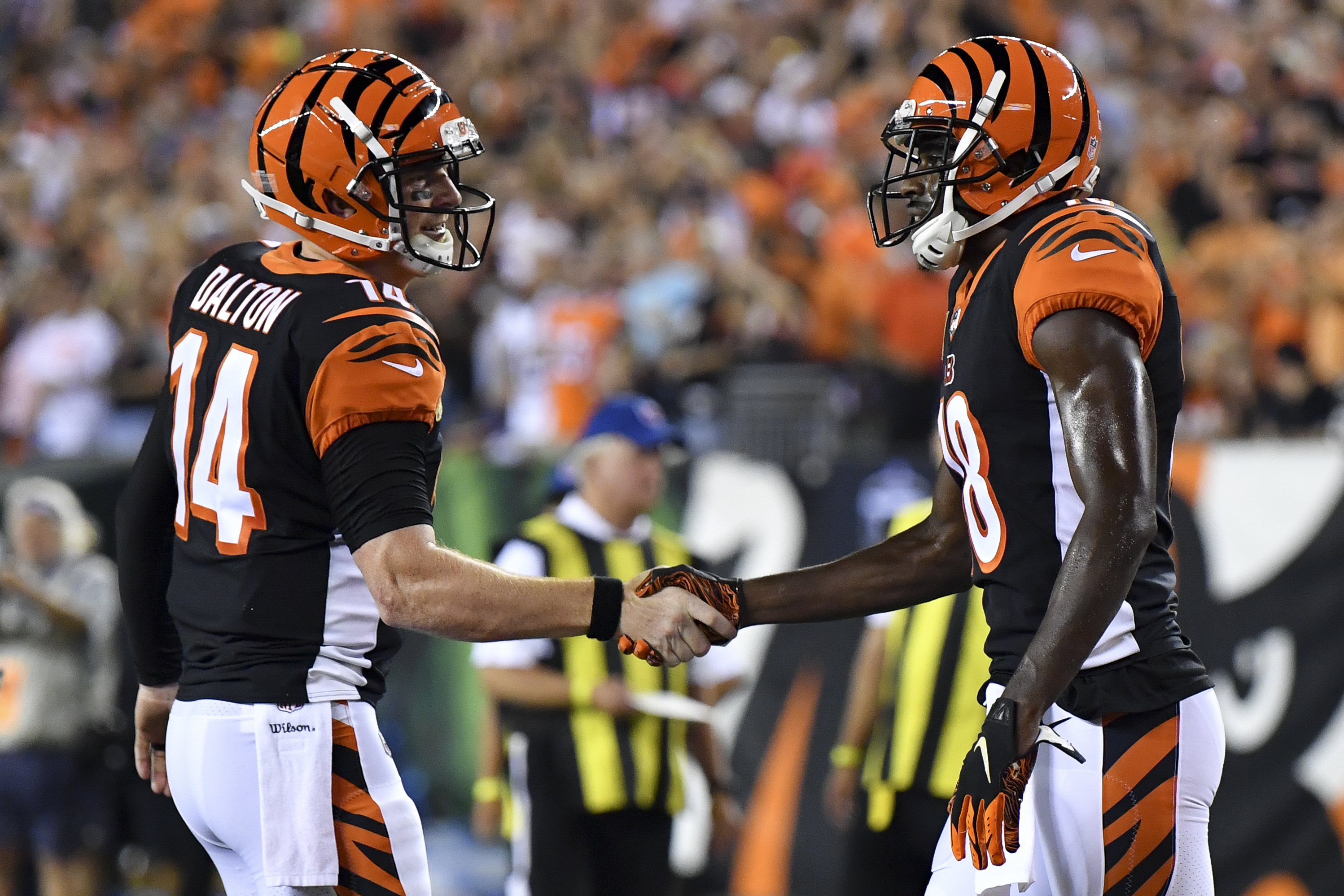 Andy Dalton throws 4 TD passes, Bengals beat Ravens 34-23