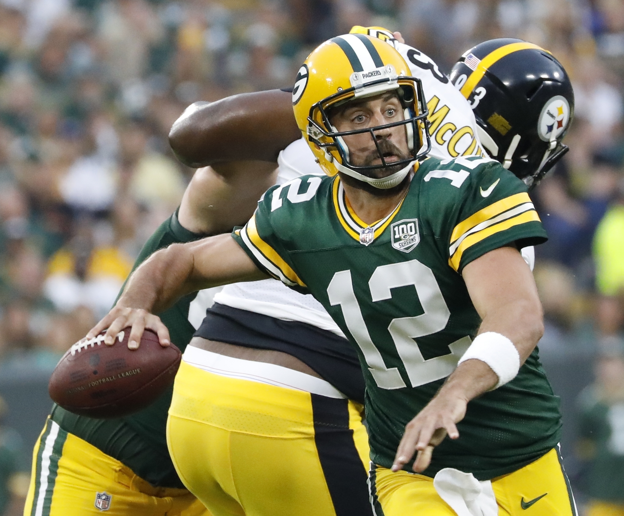 Aaron Rodgers throws TD pass, Packers top Steelers 51-34