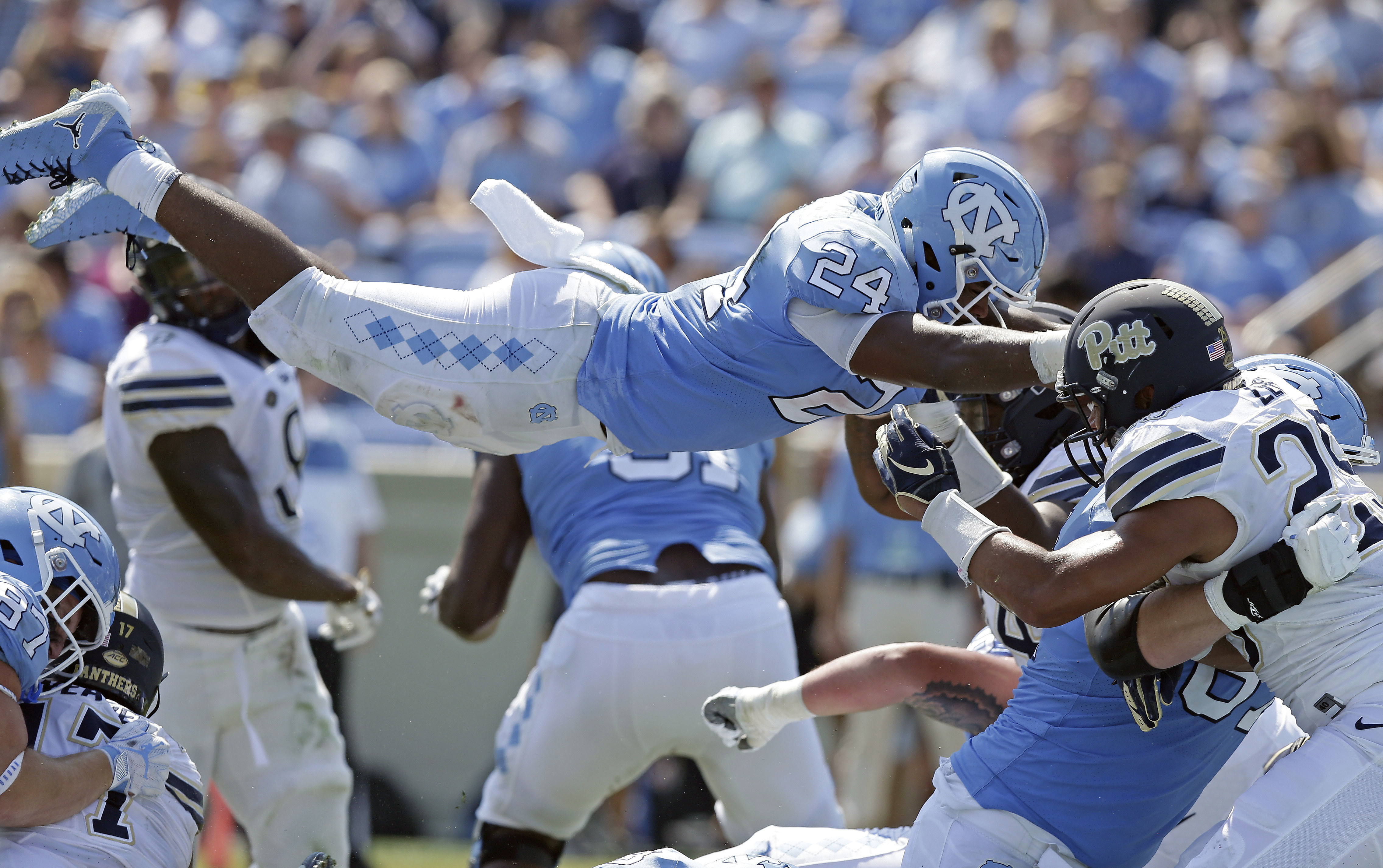 North Carolina beats Pittsburgh 38-35 in its ACC opener