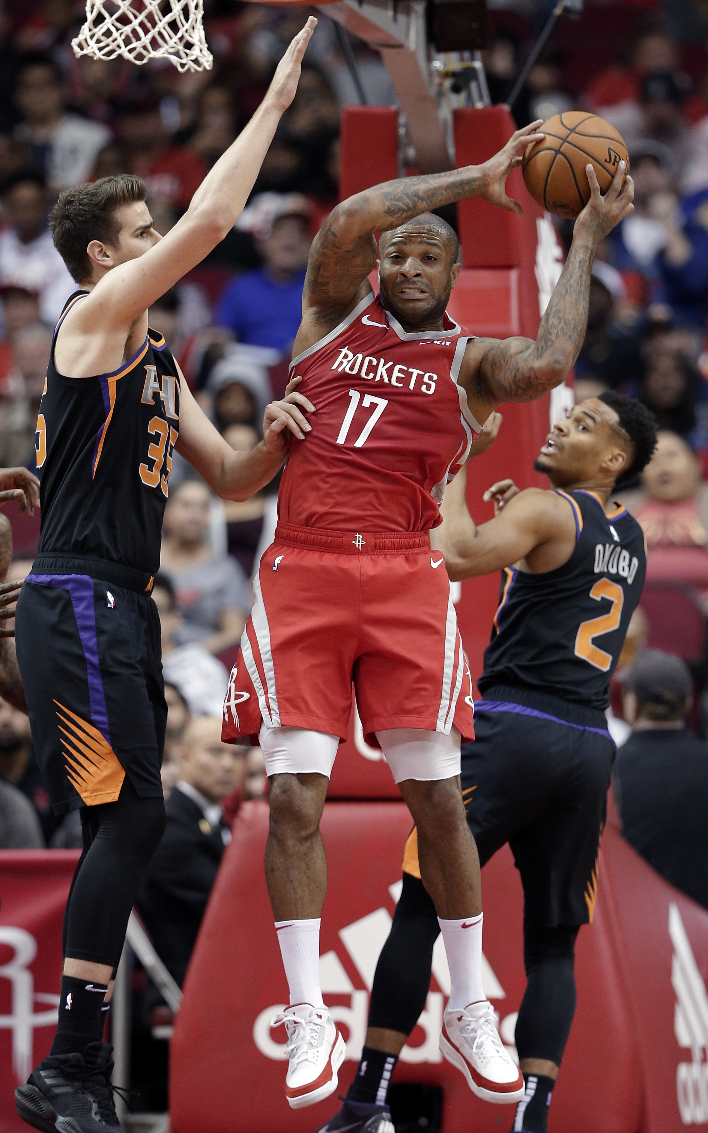 Rockets set NBA record with 27 3s in 149-113 rout of Suns