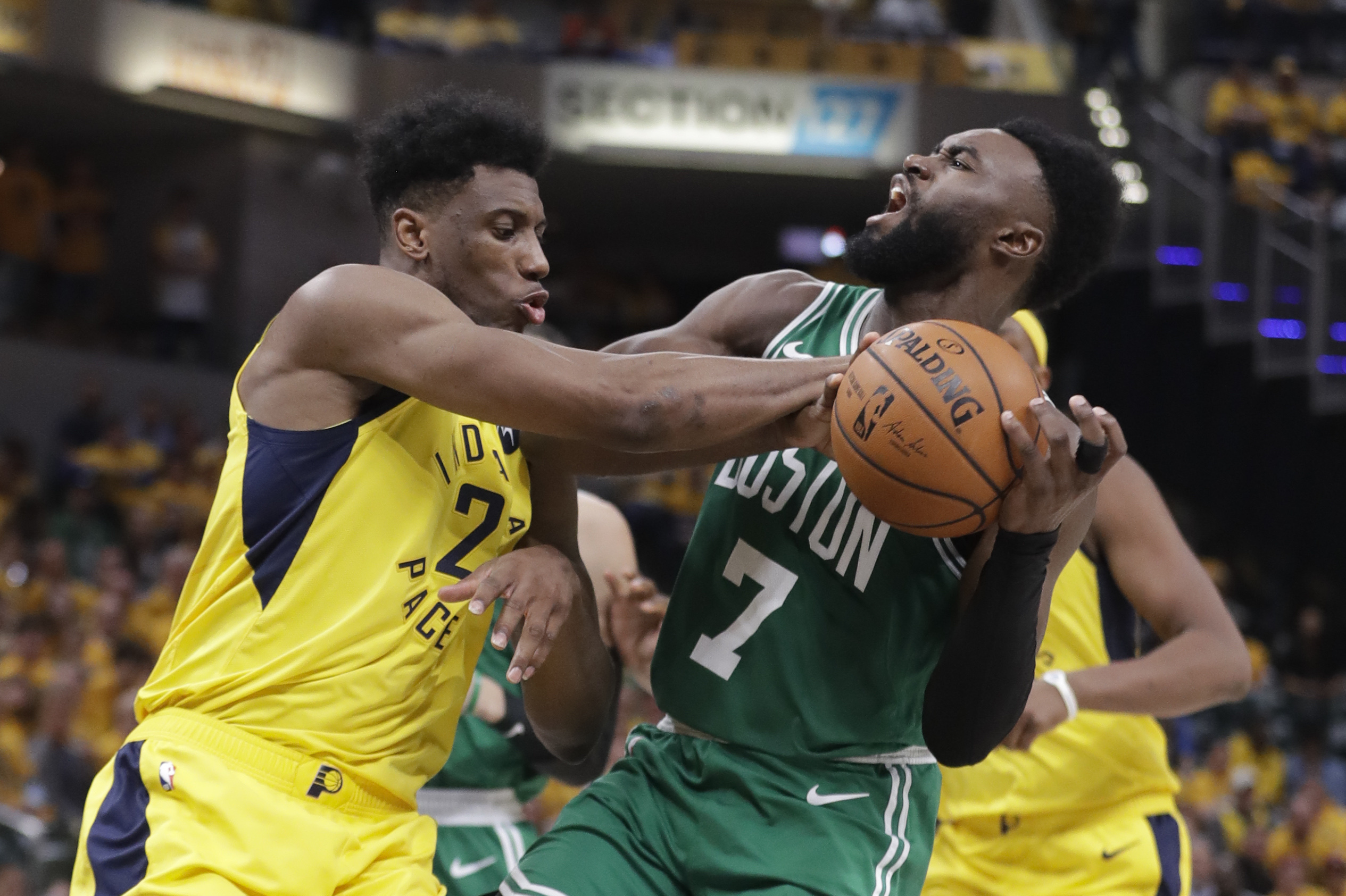 Celtics take 3-0 series lead, beating Pacers 104-96