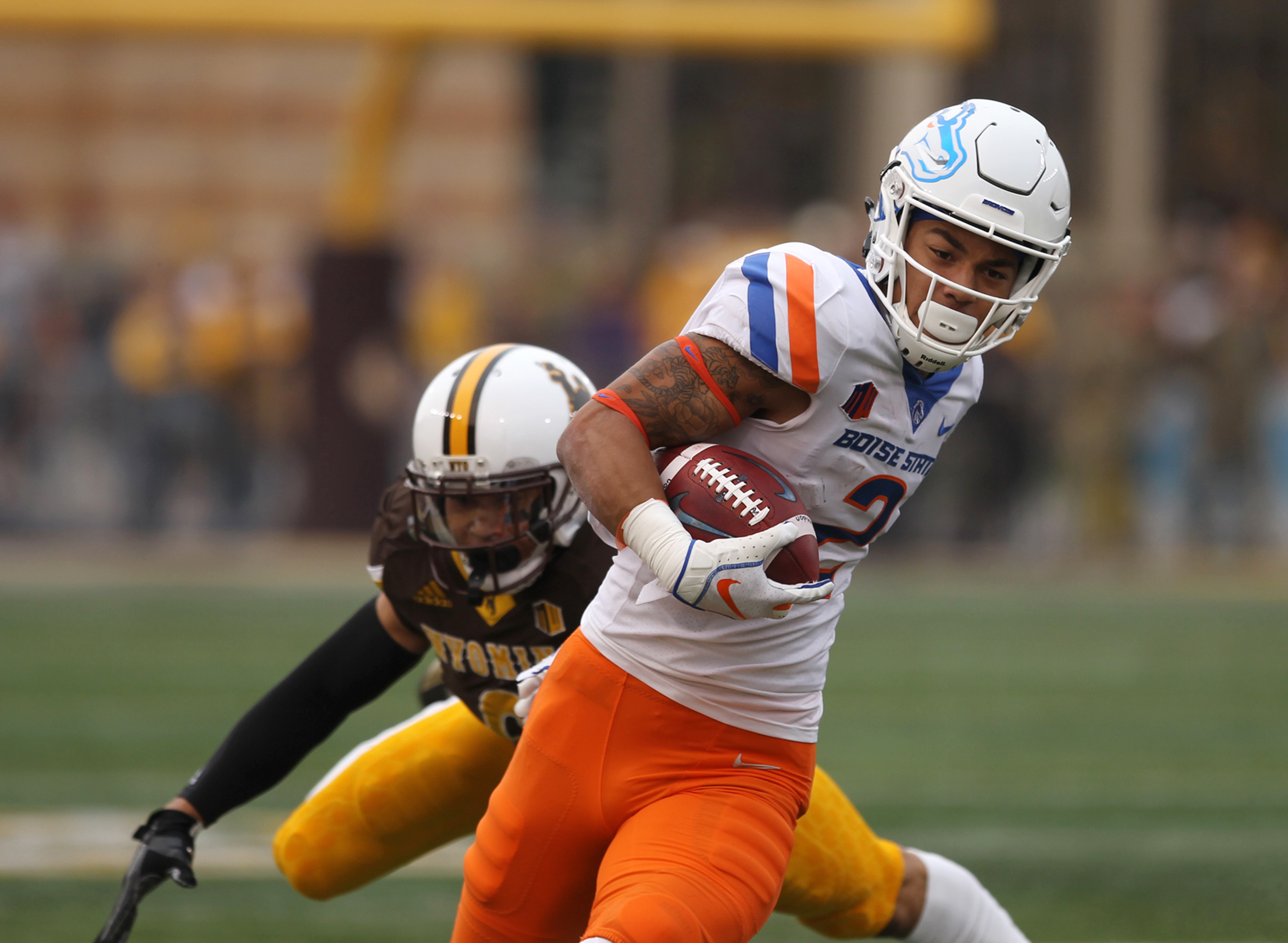 Rypien leads Boise State to 34-14 win at Wyoming