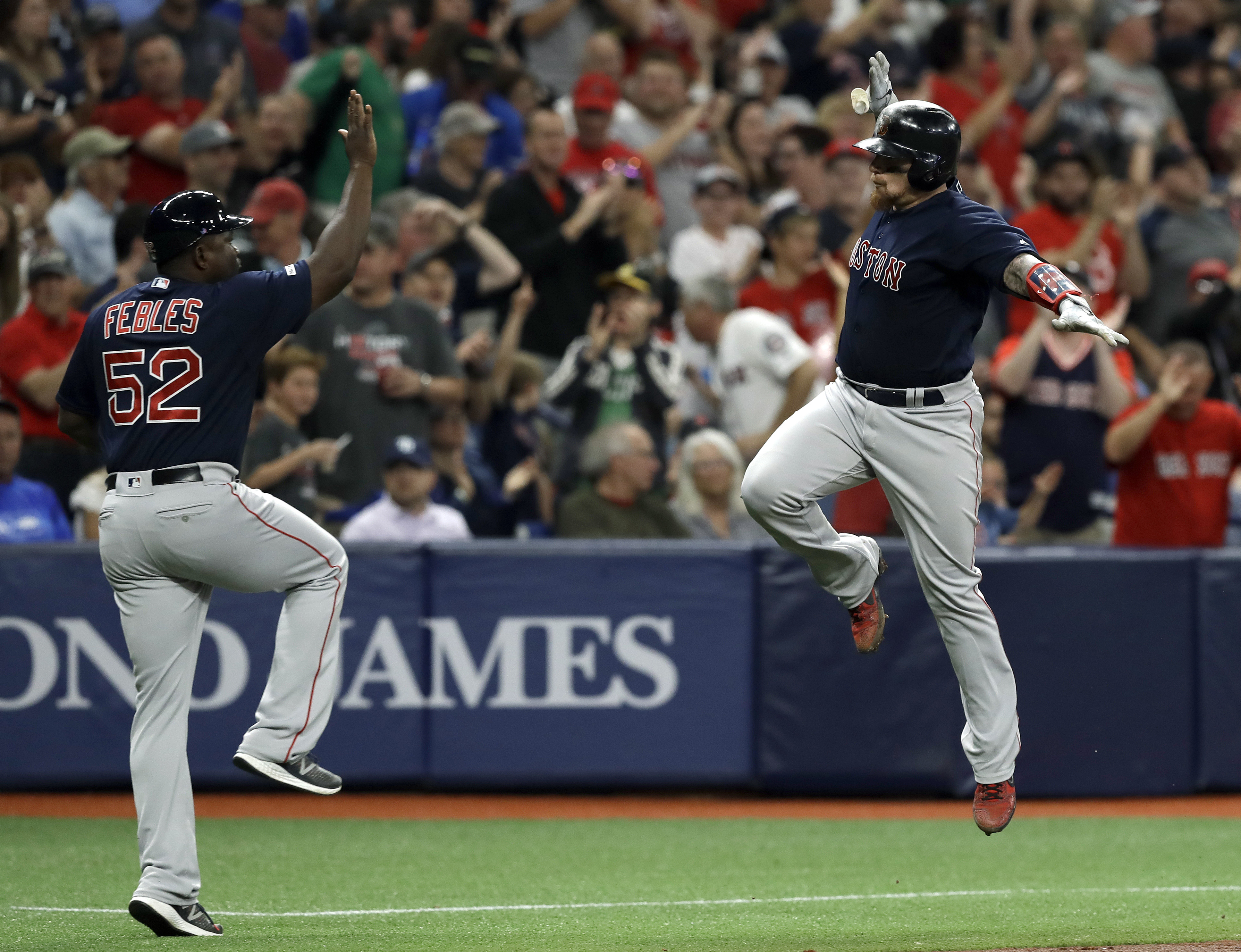 Betts, Moreland homers lead Red Sox to 6-4 win over Rays