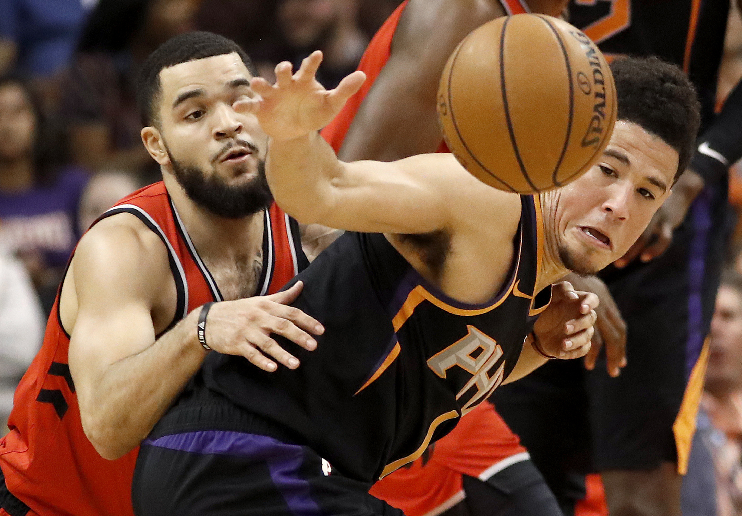 Raptors finally pull away from Suns 107-98, improve to 8-1