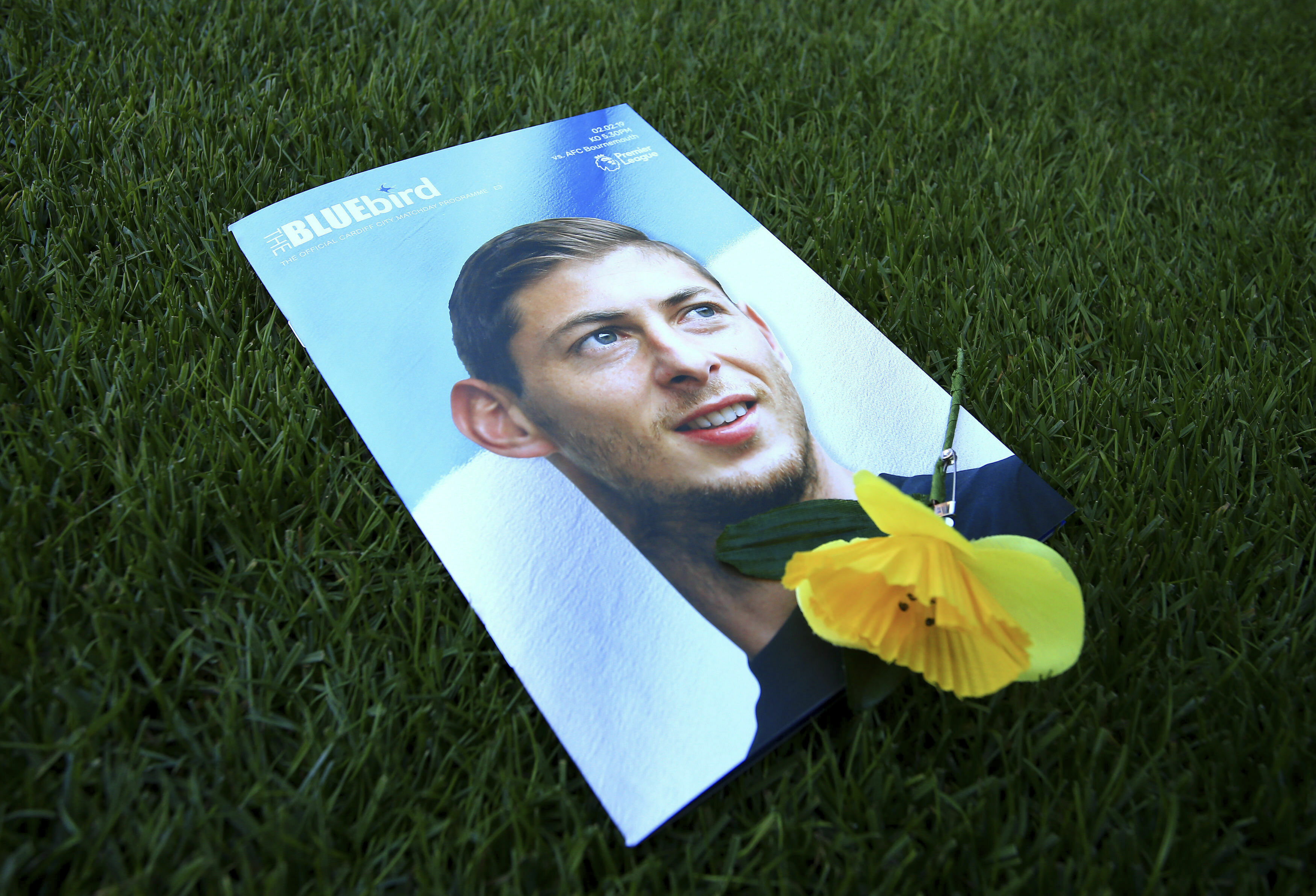 Cardiff pays tribute to Sala in 2-0 win over Bournemouth