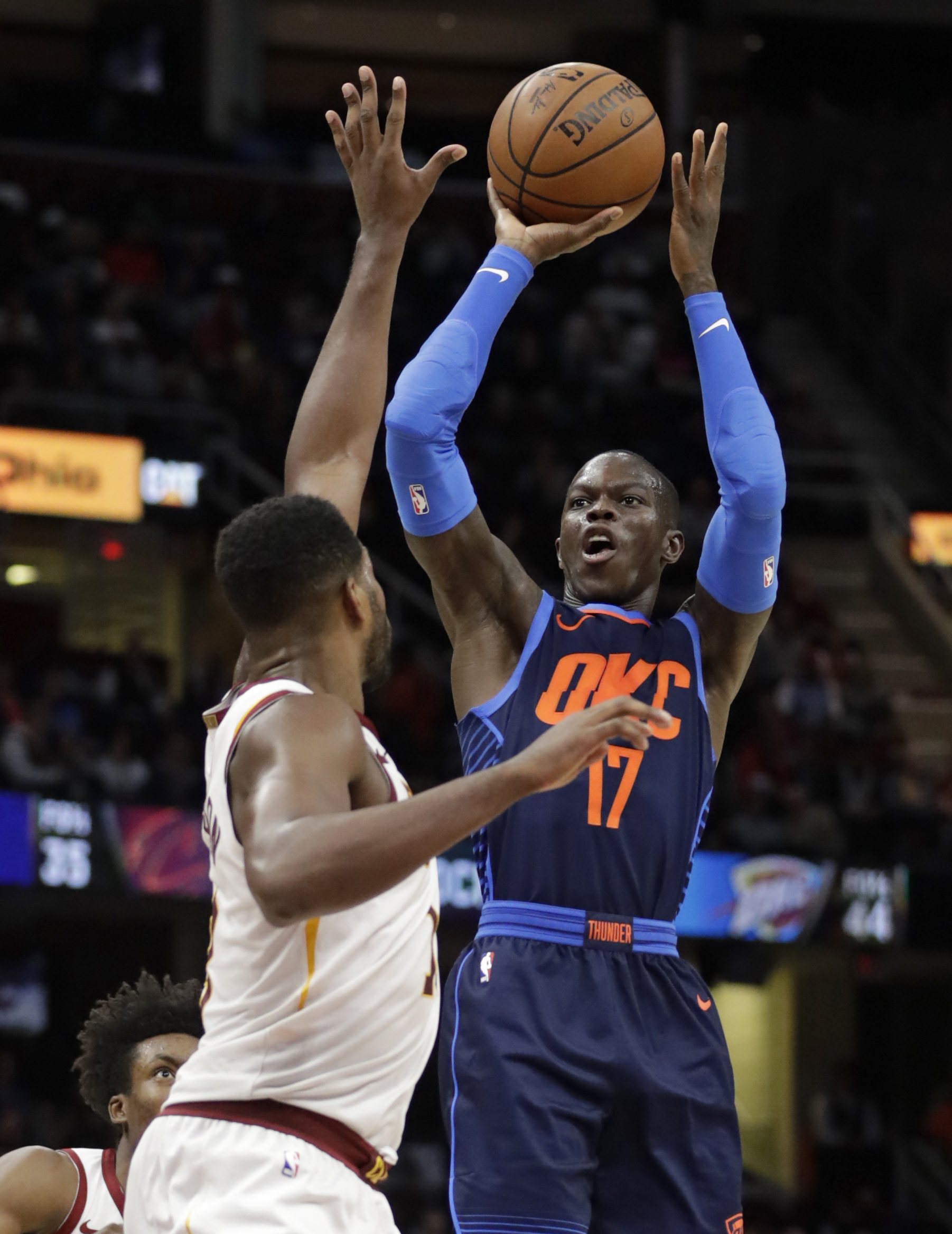 Schroder subs for Westbrook, leads Thunder to win