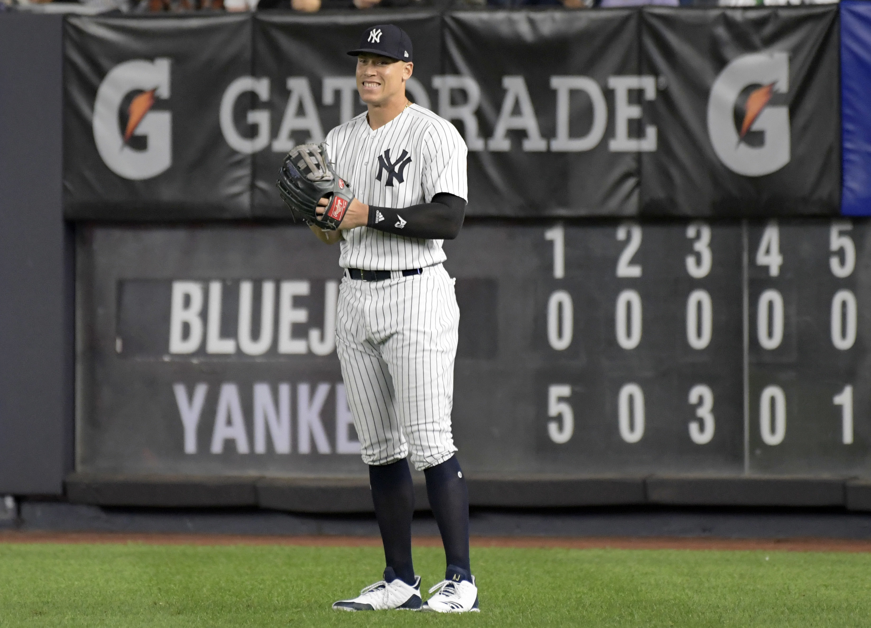 Aaron Judge returns, Yankees rout Blue Jays 11-0
