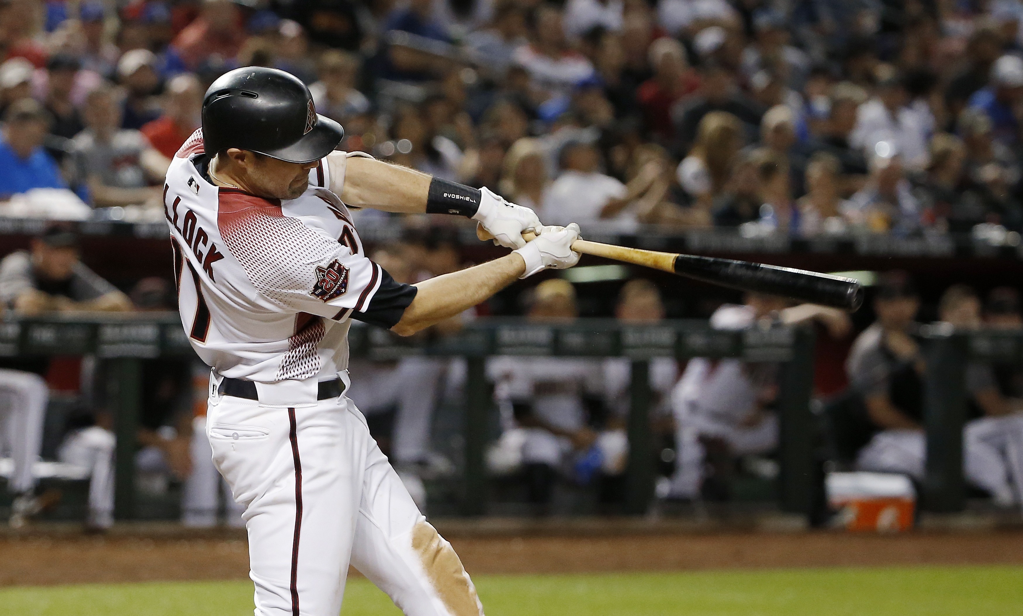 Diamondbacks drop Dodgers to second in NL West with 7-2 win