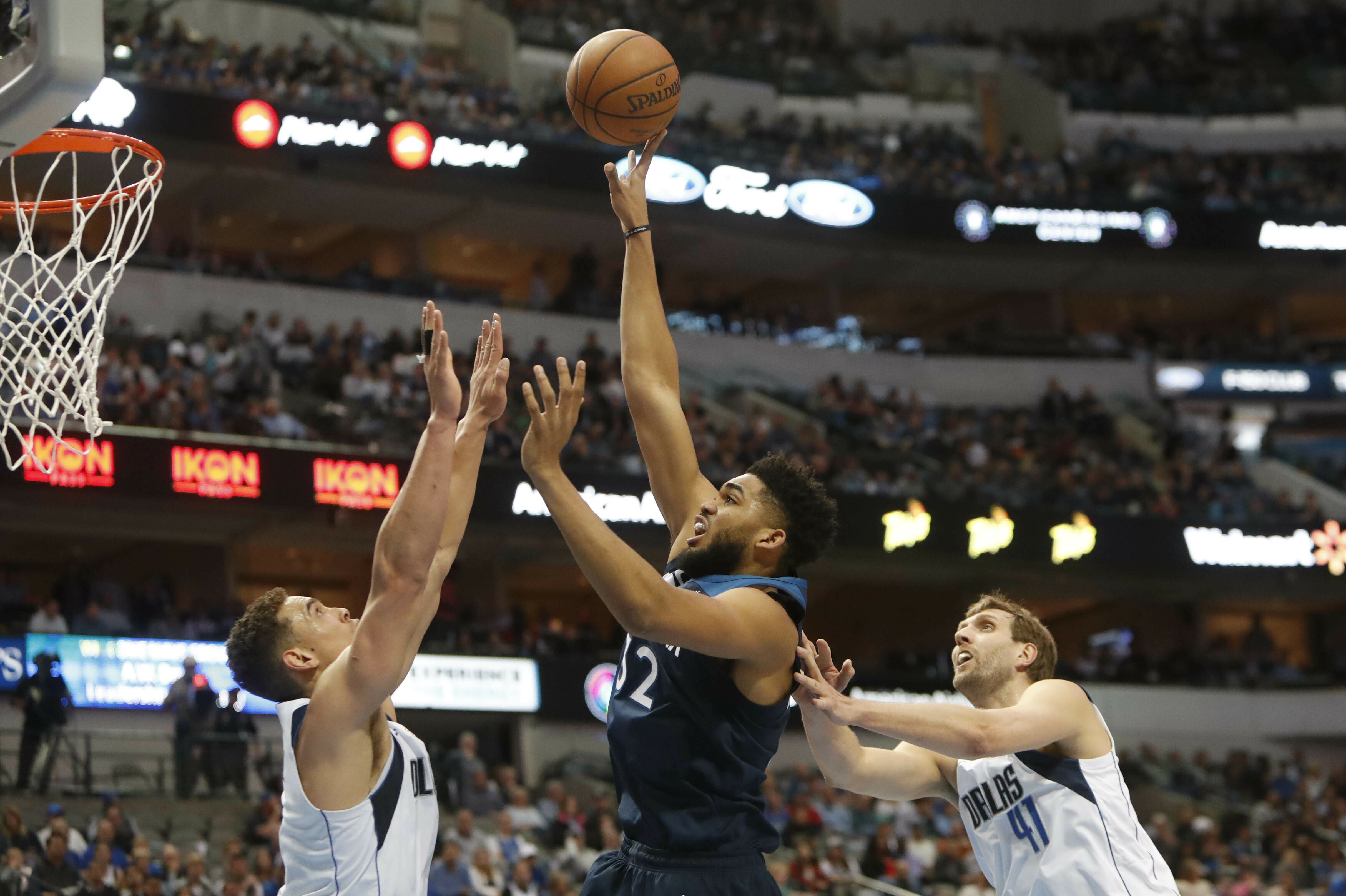Towns, Wiggins help T-wolves turn away Mavs rally, 110-108