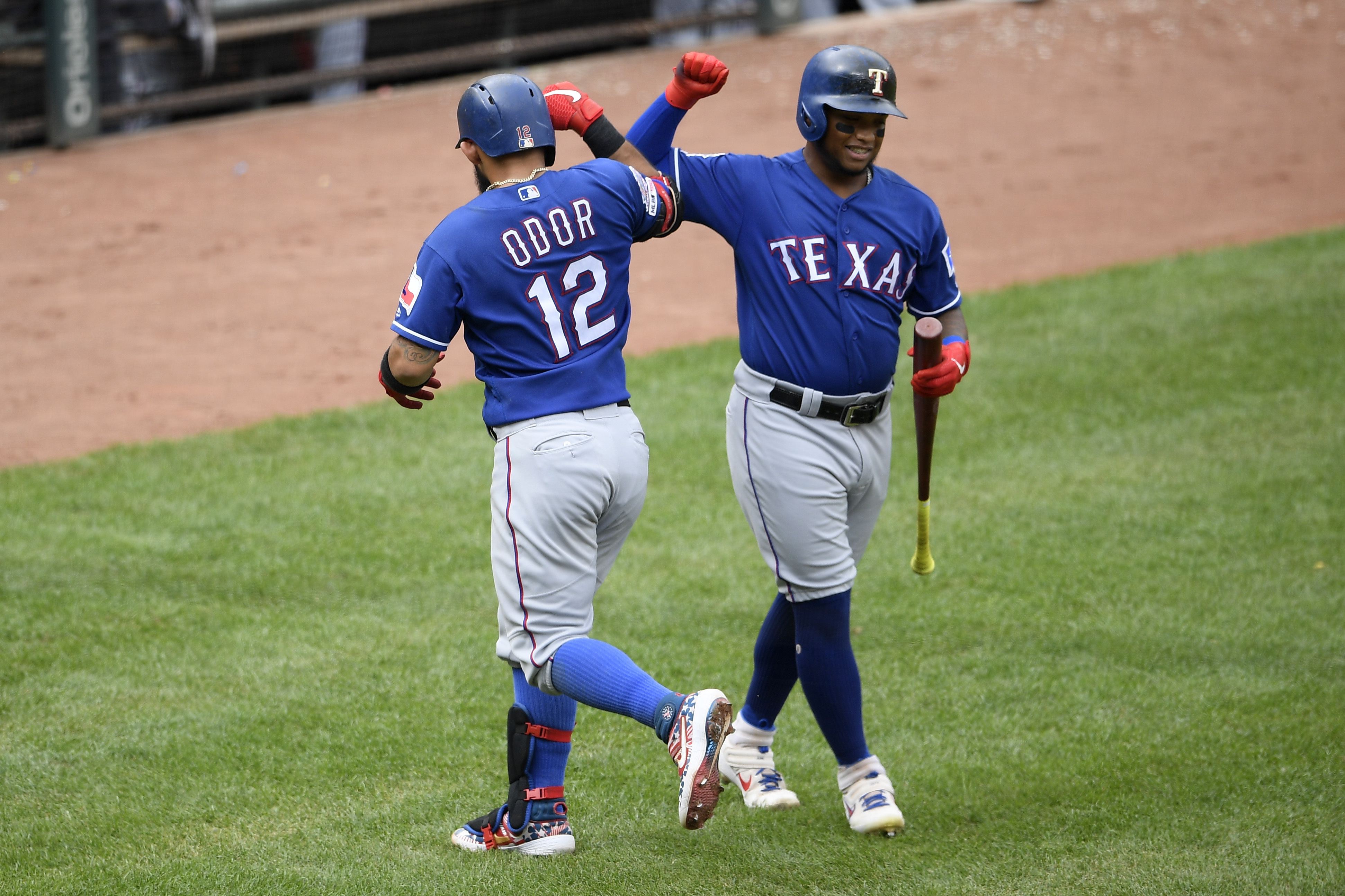 Rangers beat Orioles 10-4 to complete 4-game sweep