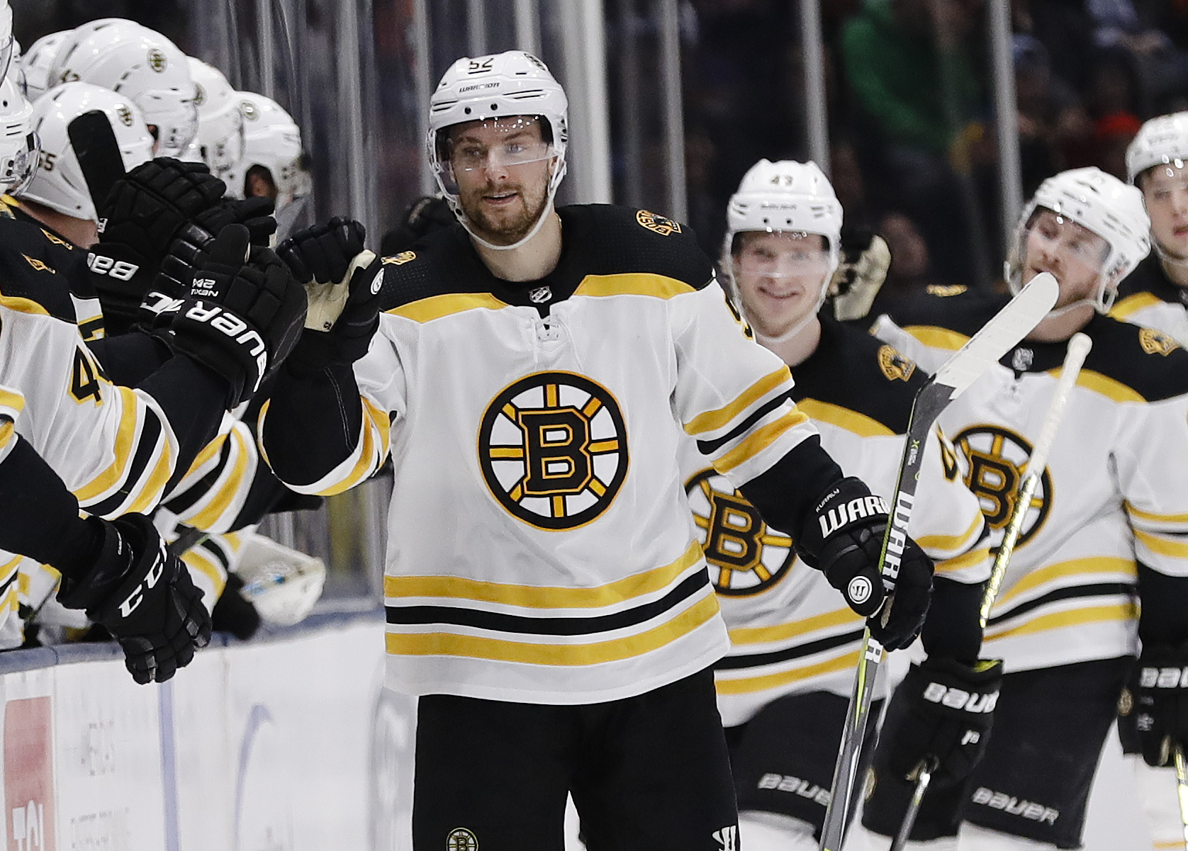 Kuraly, Rask lead Bruins to 5-0 win over Islanders